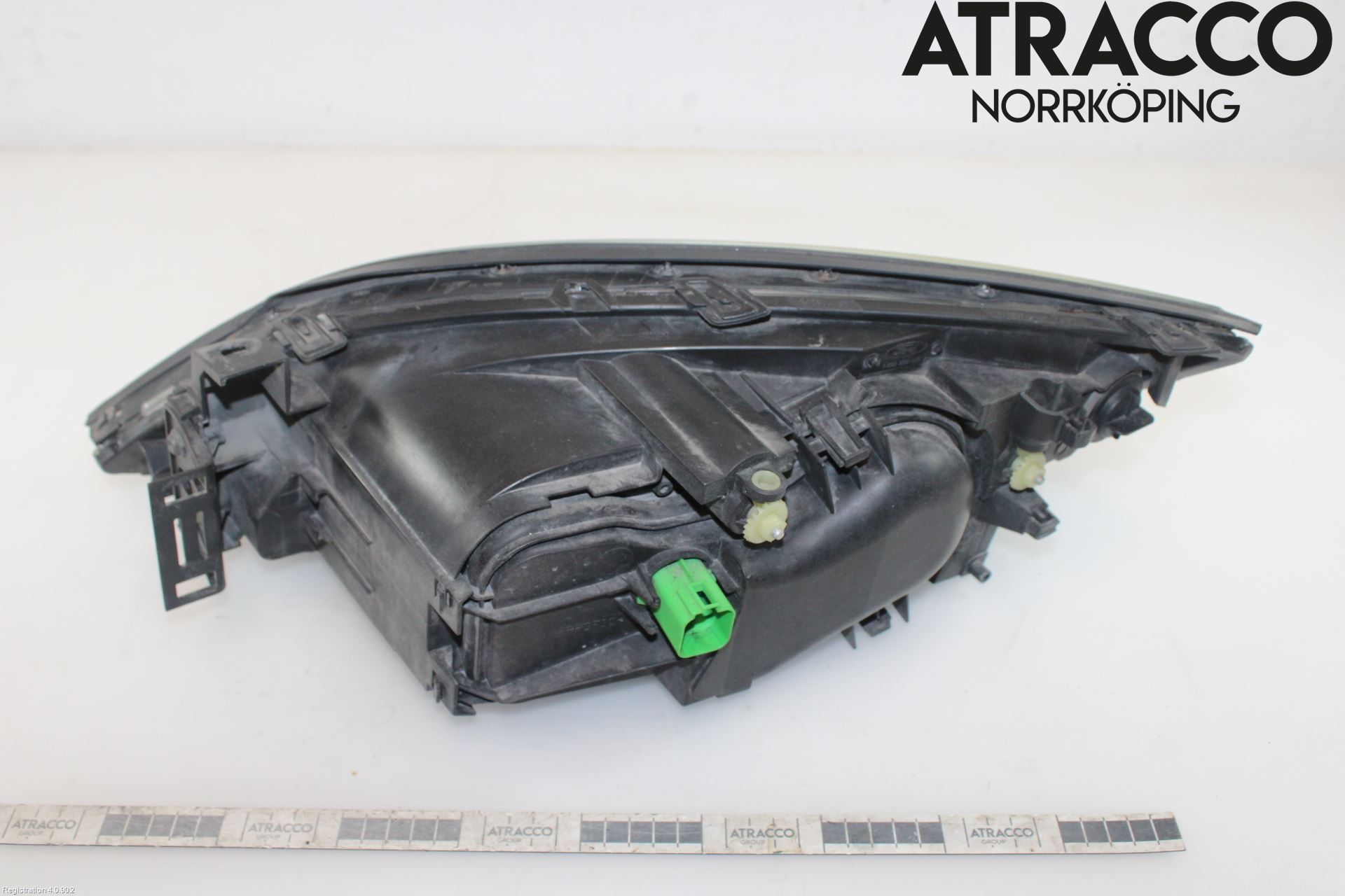 Ford MONDEO     01-06 Frontlykt Høyre