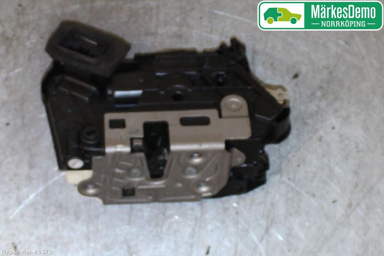 Volkswagen VW POLO 10-17 Dørlås - Låsekasse