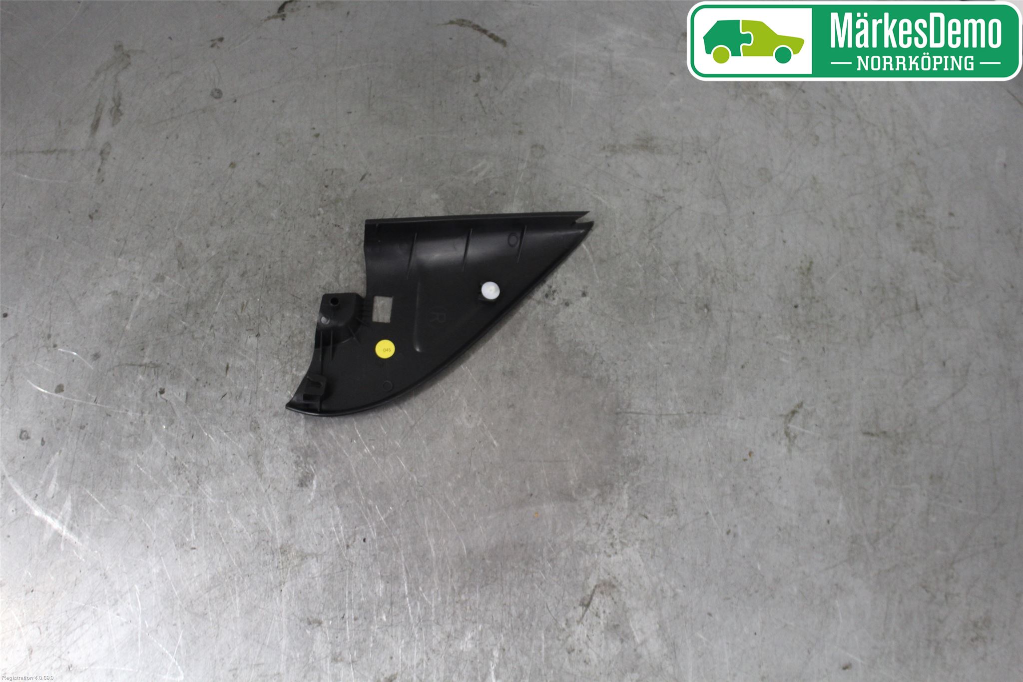 Skoda KAMIQ 20- Innr Sidetrekk-Deksel