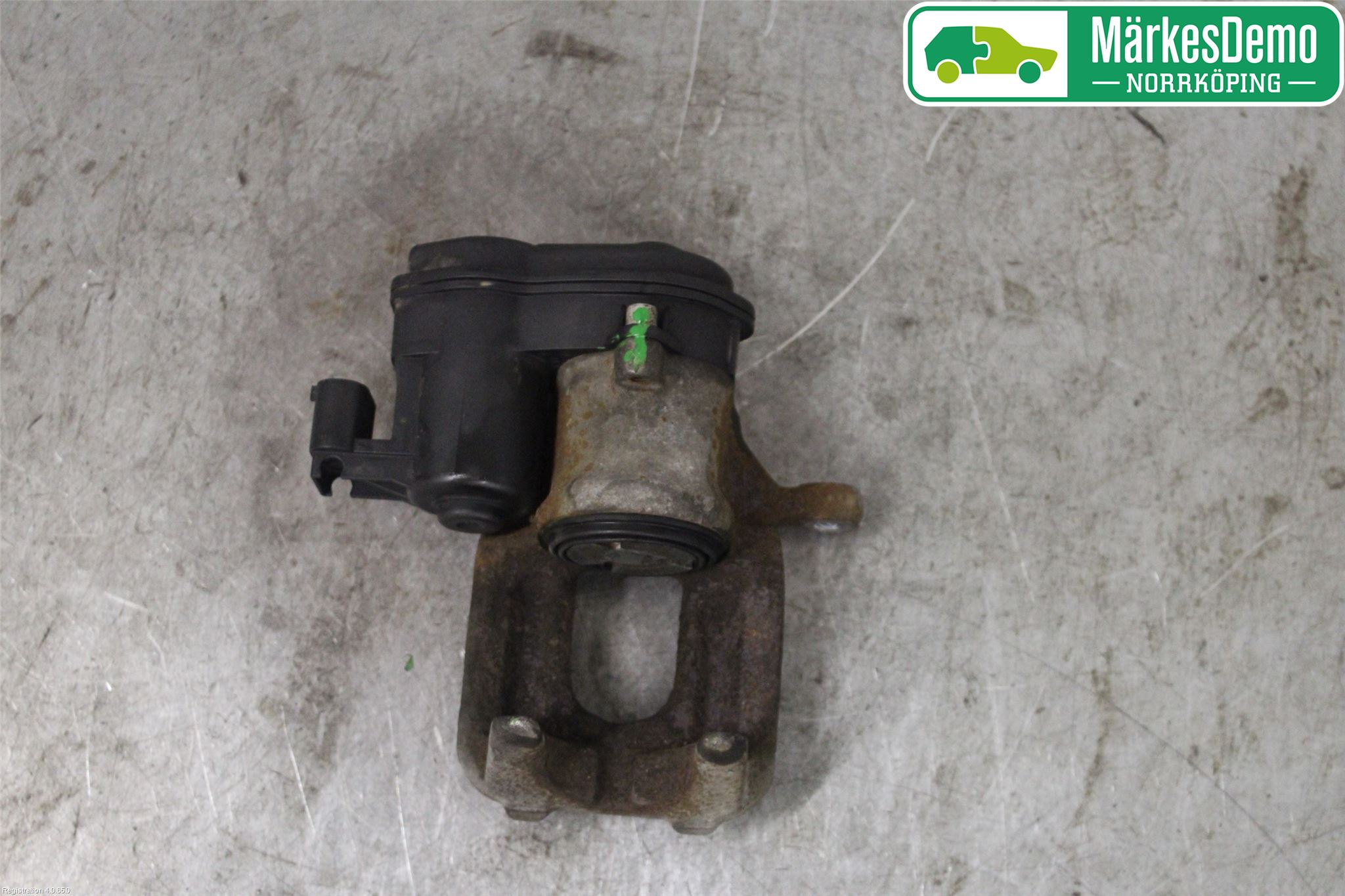 BMW 5 F10/F11/F18 09-17 Bremsecaliper Bak Høyre