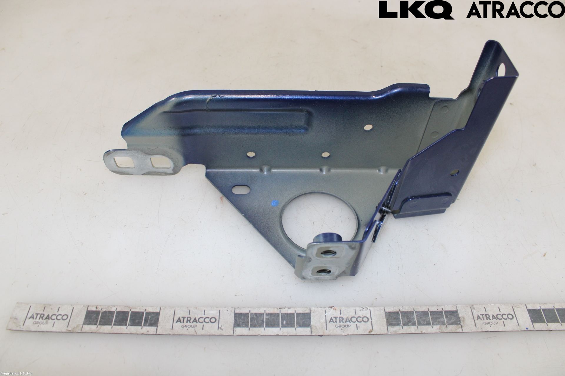Volkswagen VW ID.4 21- Frontlykt Holder-Feste