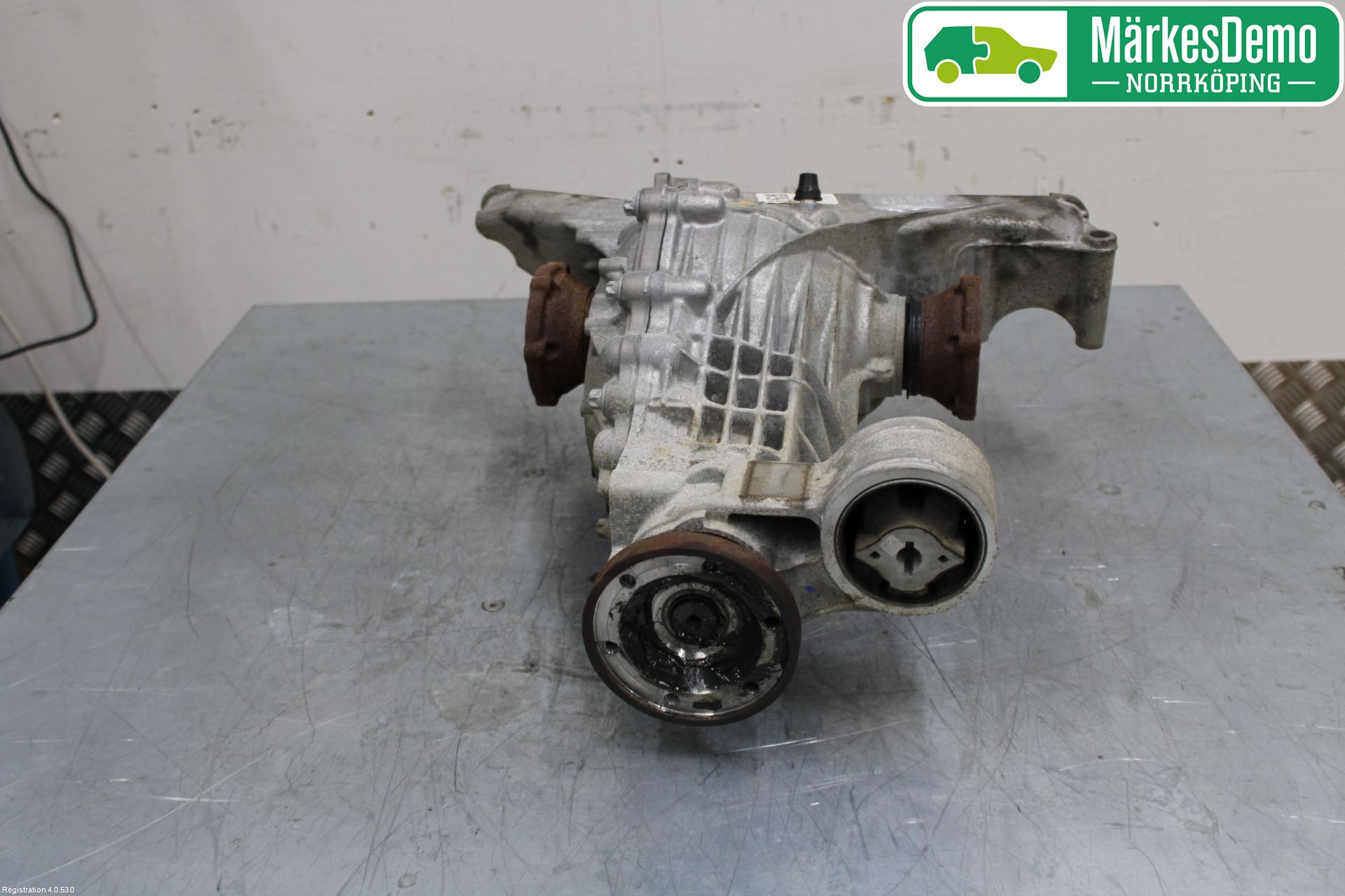 Audi A4/S4 B9 16-19 Bakaksel Kardang Bak -Diff