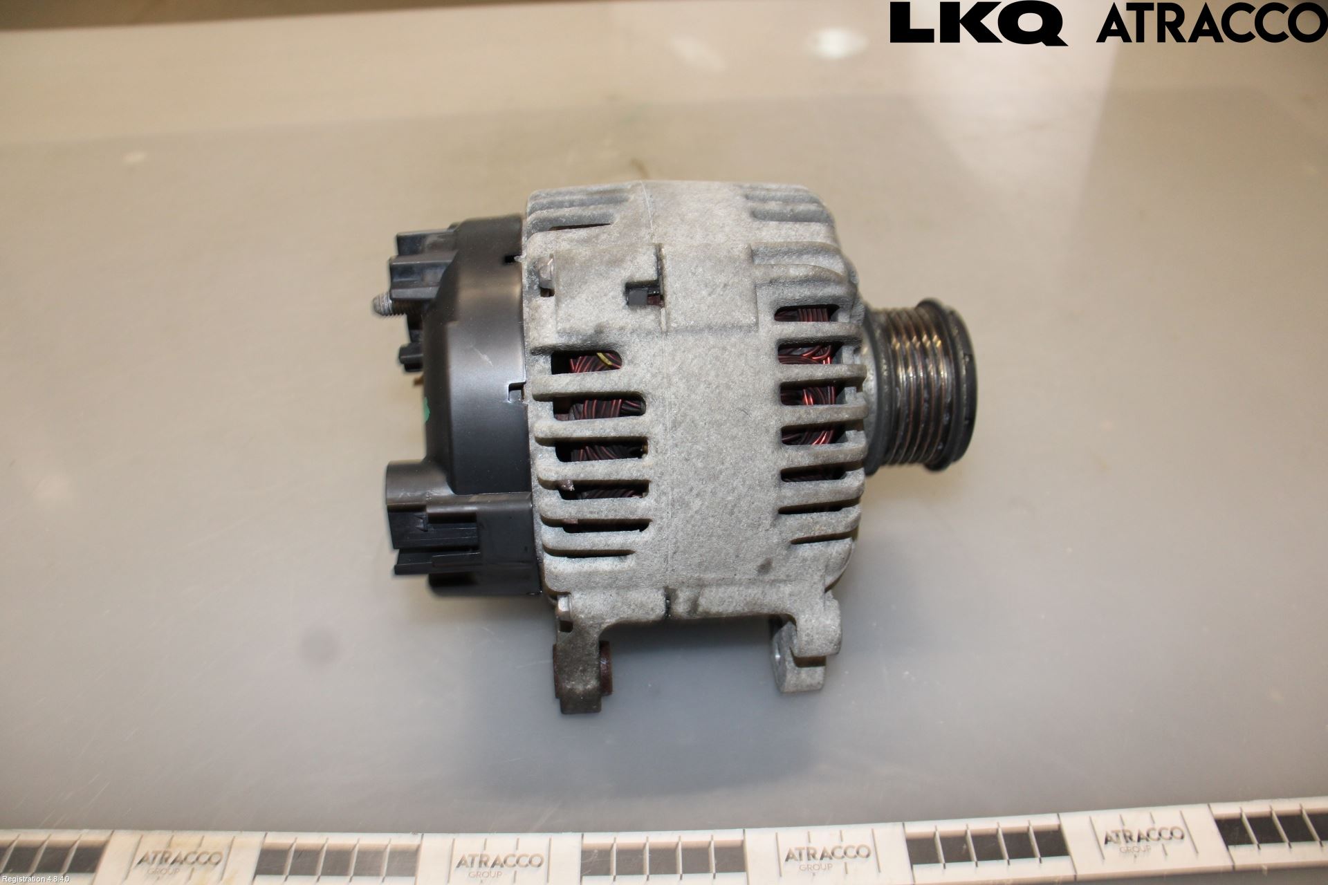 Volkswagen VW CADDY      04-10 Dynamo