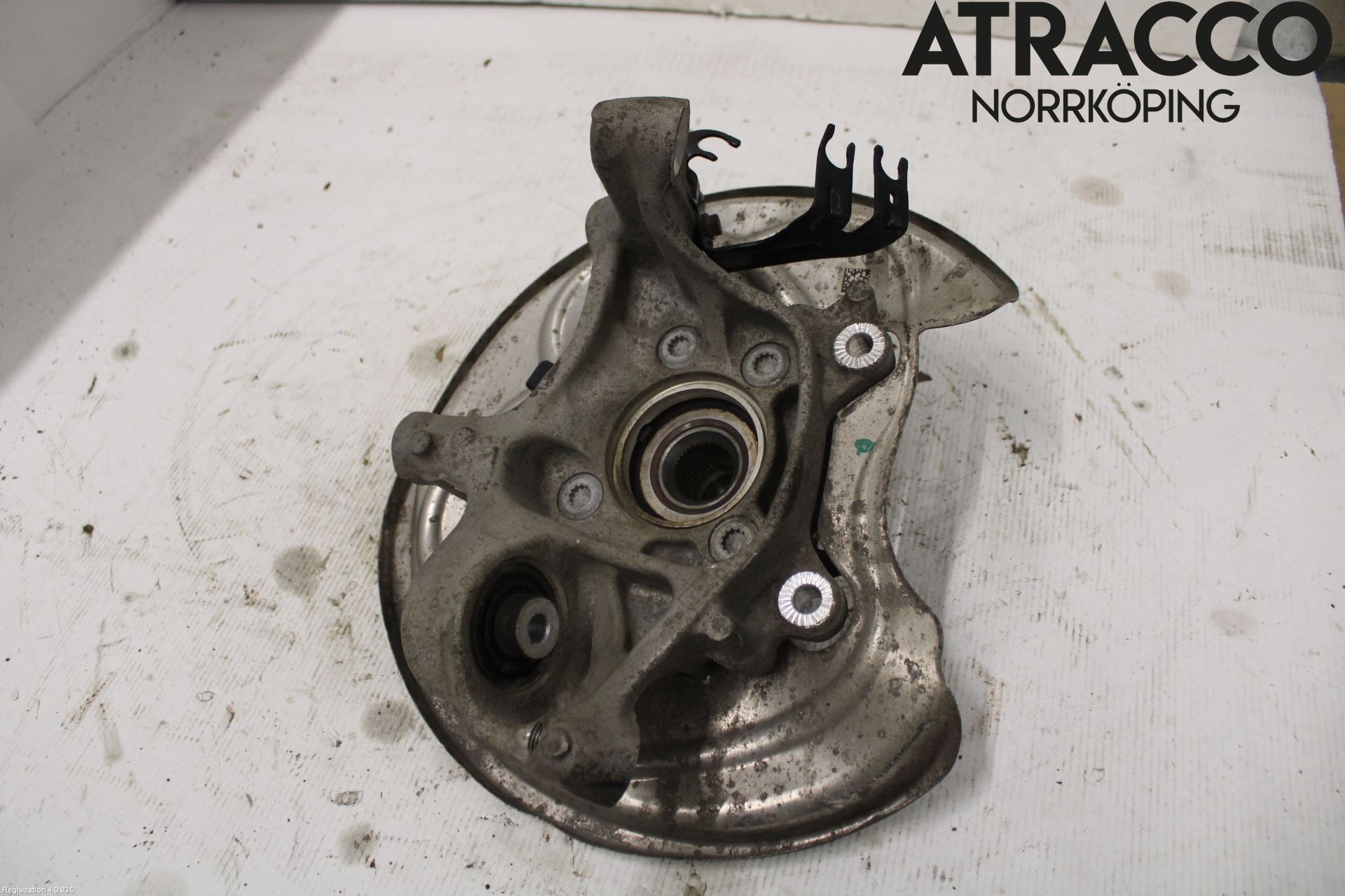 Audi A4/S4 B9 16-19 Spindel Vb