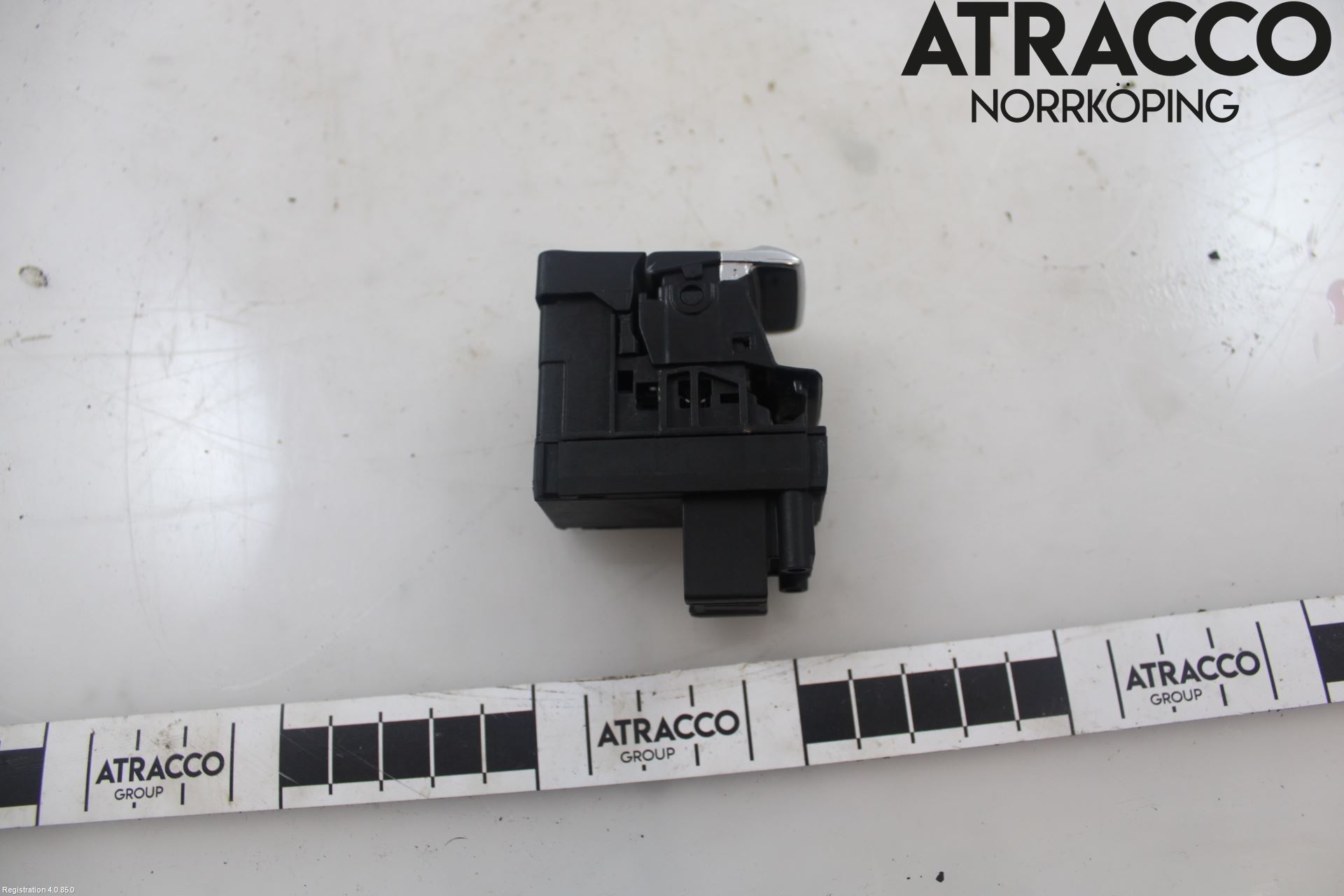 Audi A4 12-15 Bryter Parkeringsbrems
