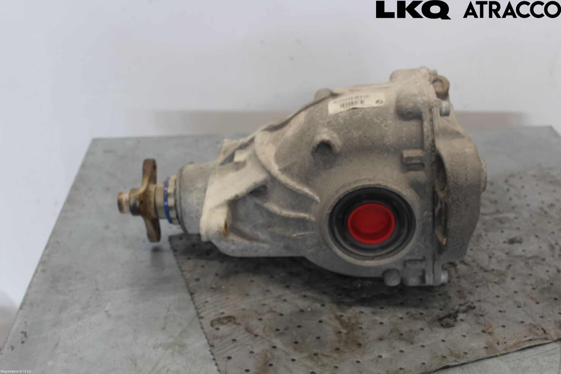 BMW 5 F10/F11/F18 09-17 Bakaksel Kardang Bak -Diff
