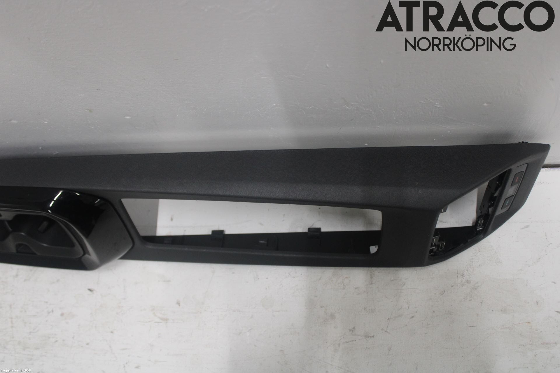 Volkswagen VW ID.4 21- Instrumentkonsoll Midt