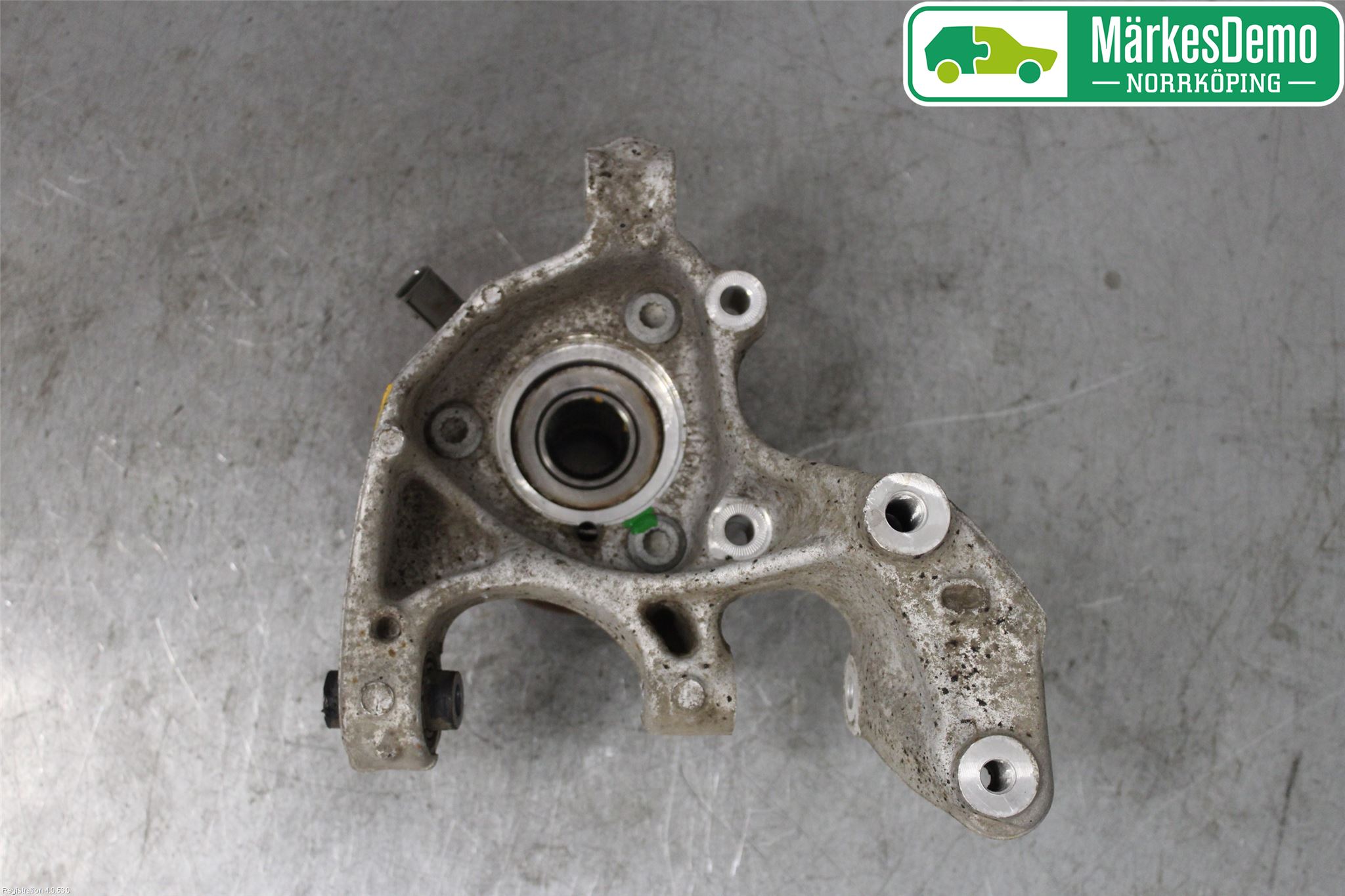 Volkswagen VW PASSAT 15-19 Spindel Vb