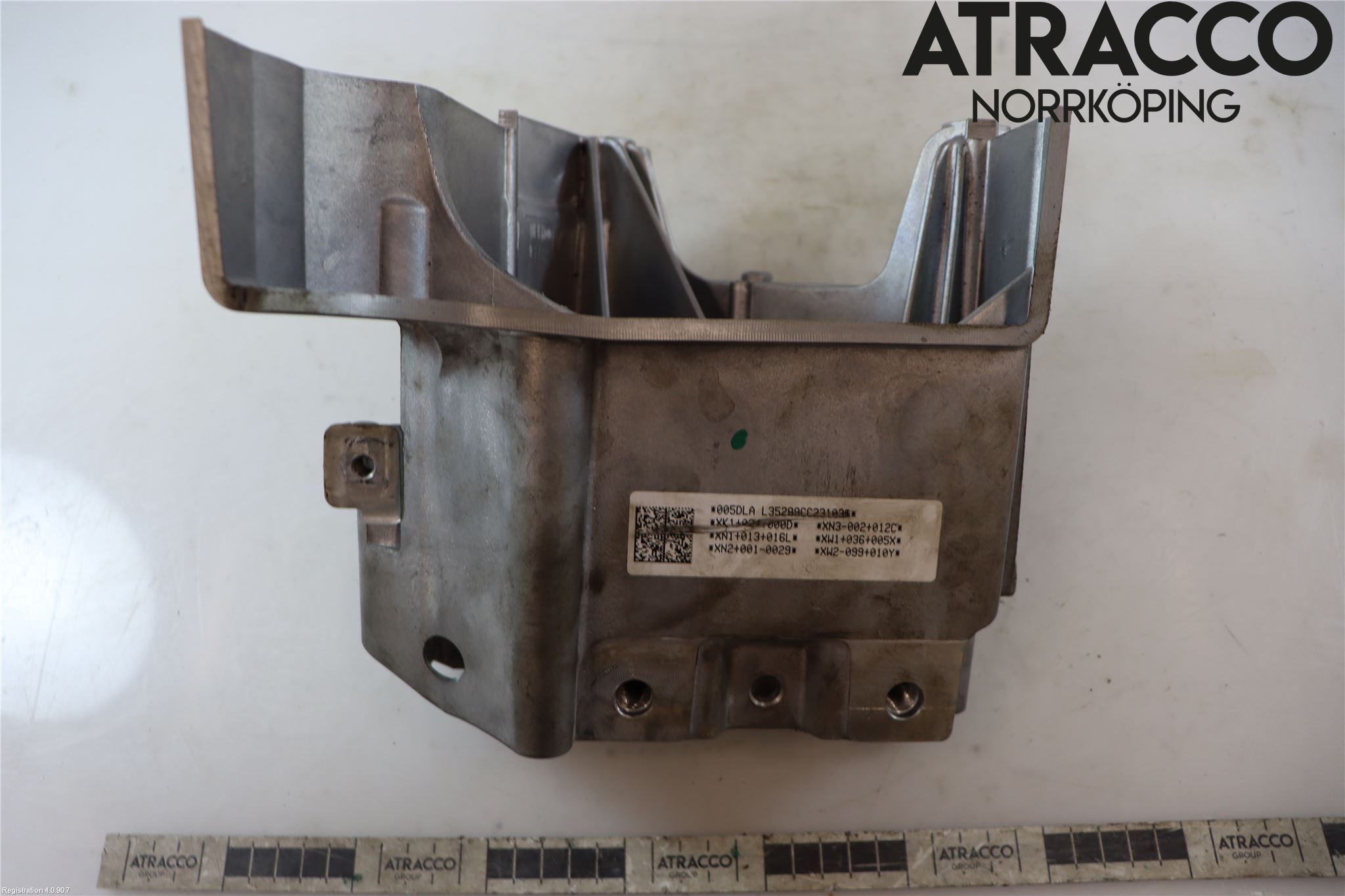 Audi A1 19- Motor Feste Stål-Alu