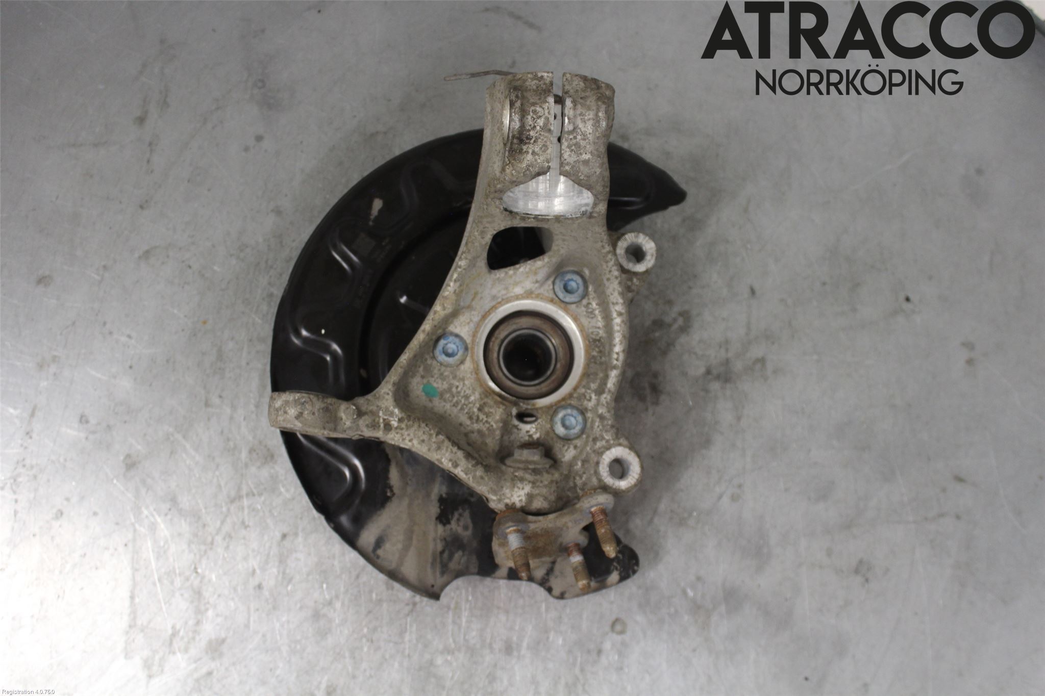 Skoda SUPERB 09-15 Spindel Vf