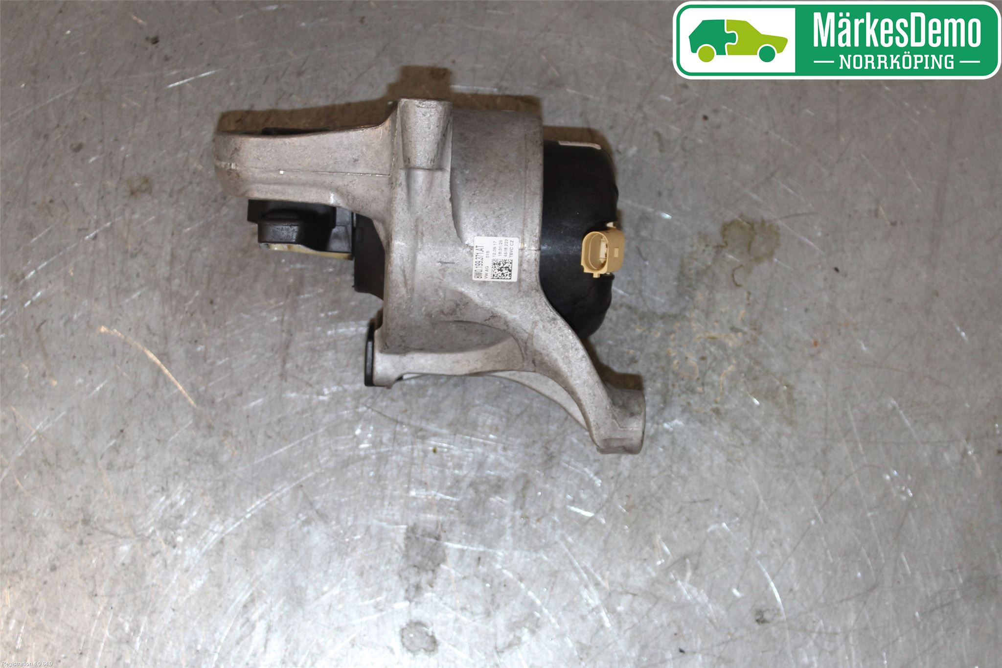 Audi A4/S4 B9 16-19 Motor Feste Gummi
