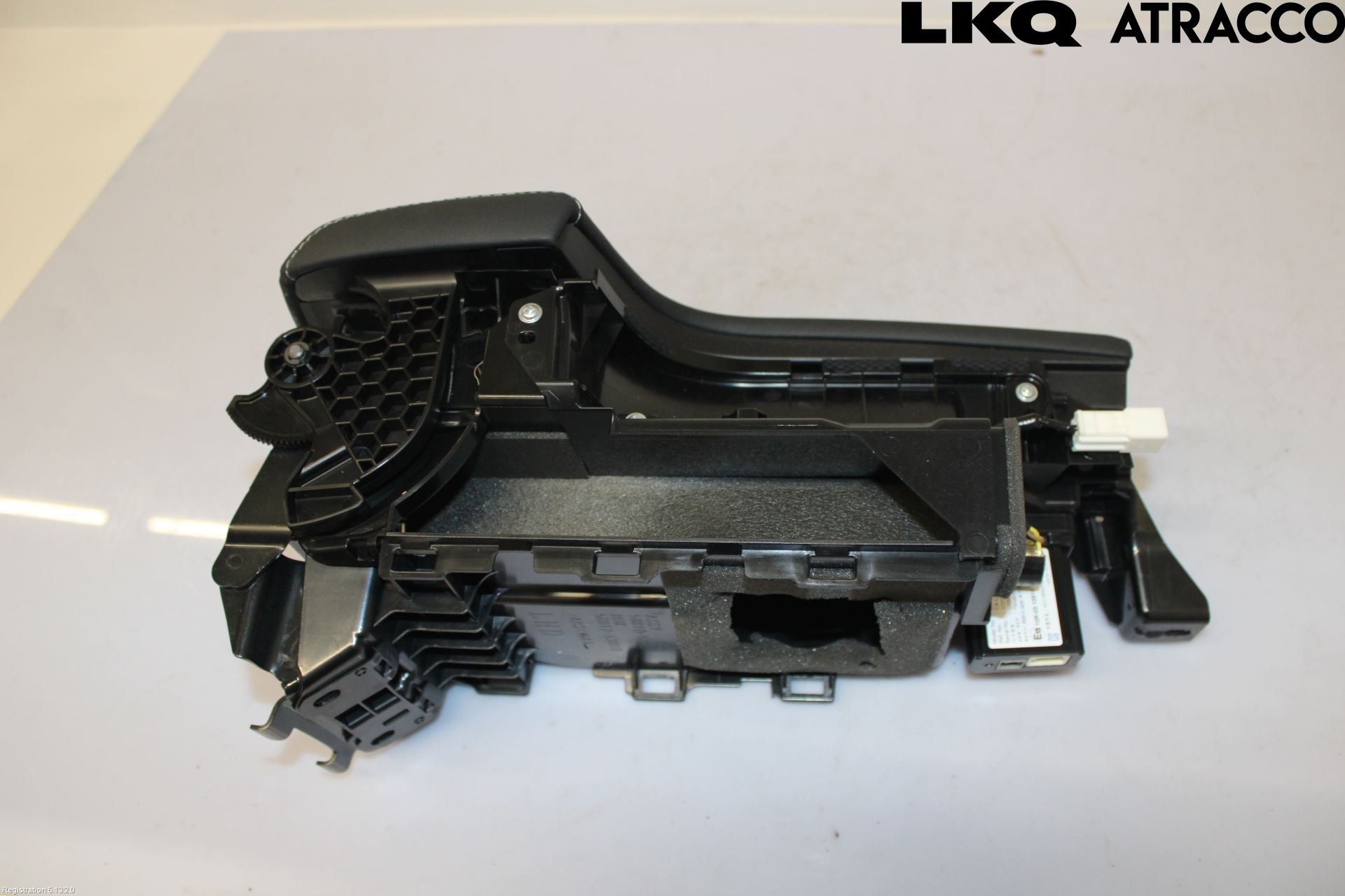 Lexus IS 250/350 14-20 Innr Armlene