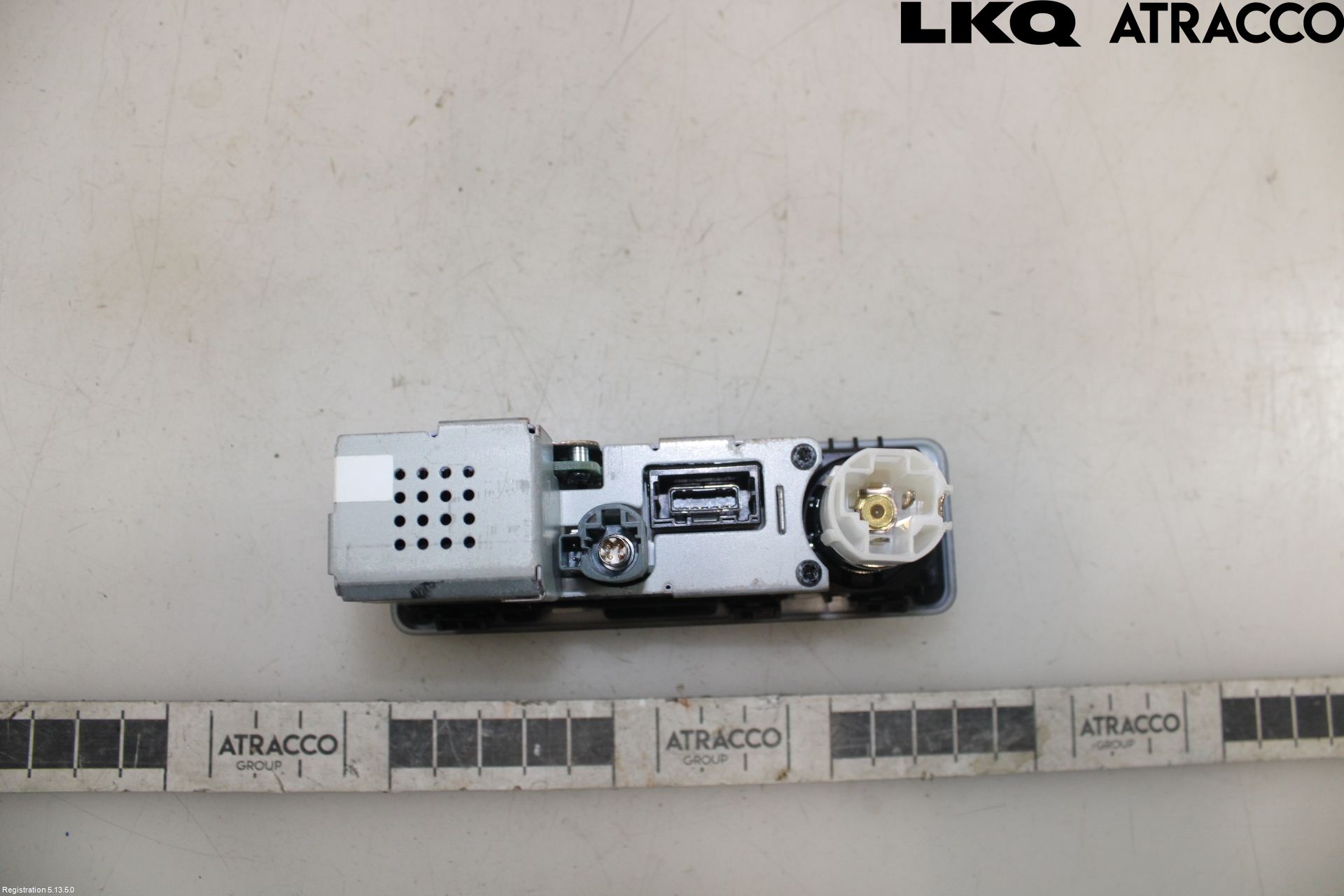 Jaguar I-PACE 18- Usb Connection