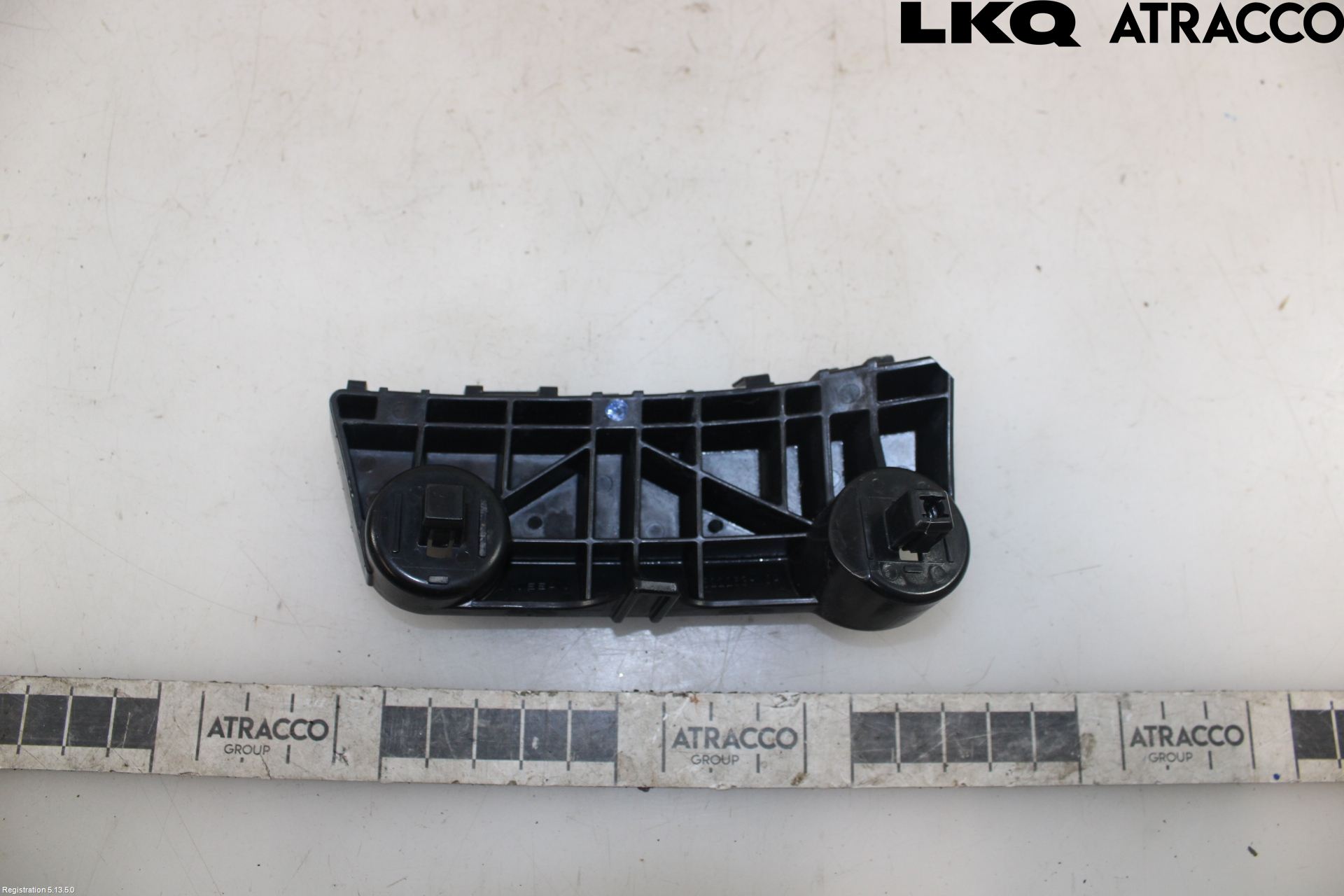 Nissan MICRA 11-16 Støtfangerfeste Foran Venstre