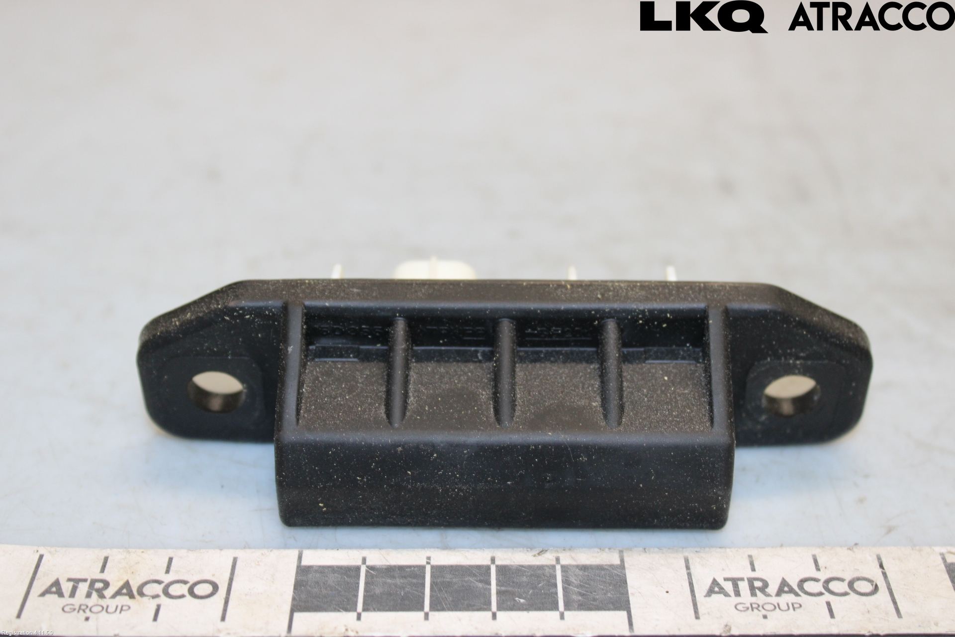 Toyota RAV4 19- Bakluke Handtak Ytre