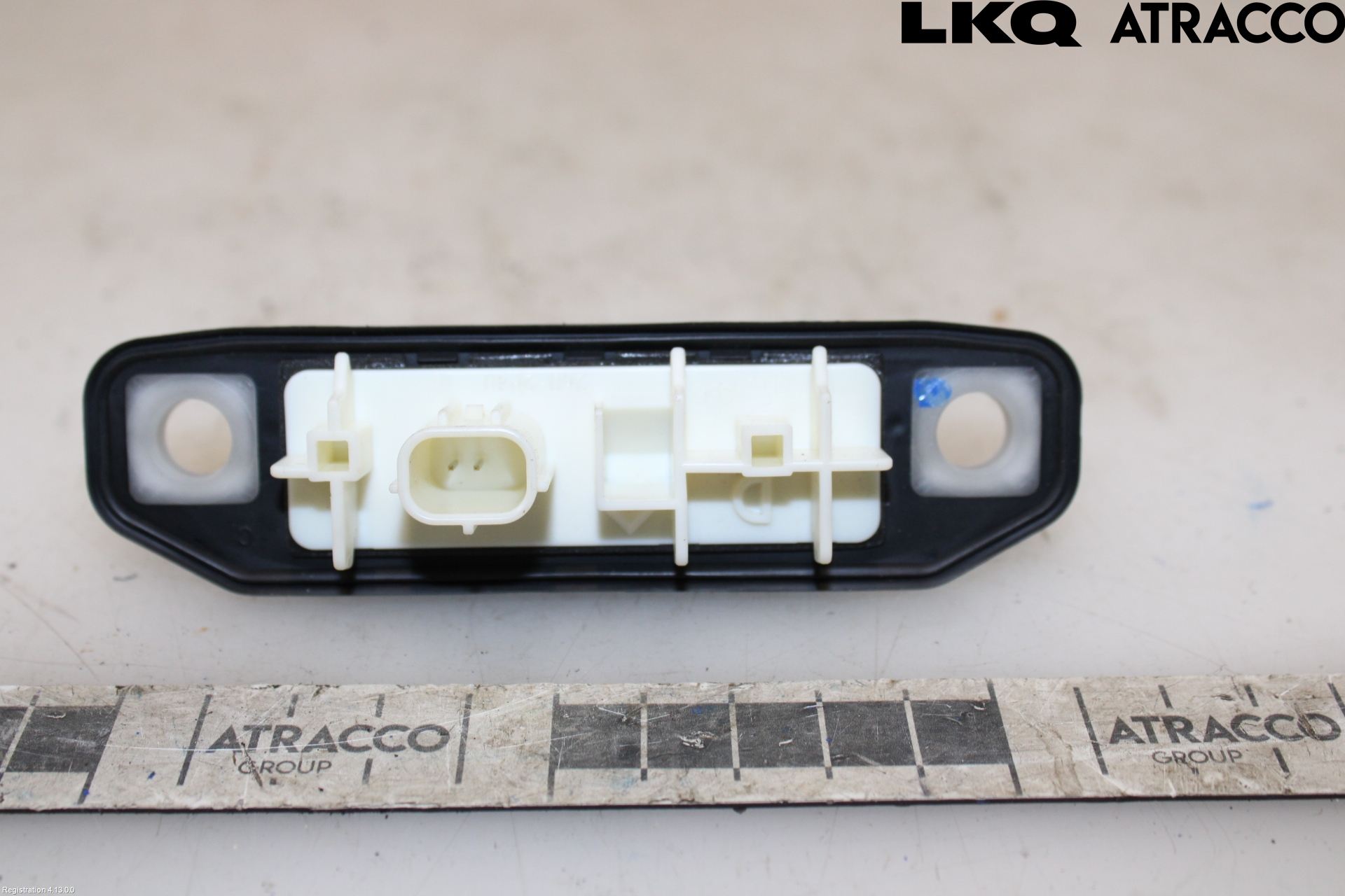 Toyota COROLLA CROSS XG10 22- Bakluke Handtak Ytre