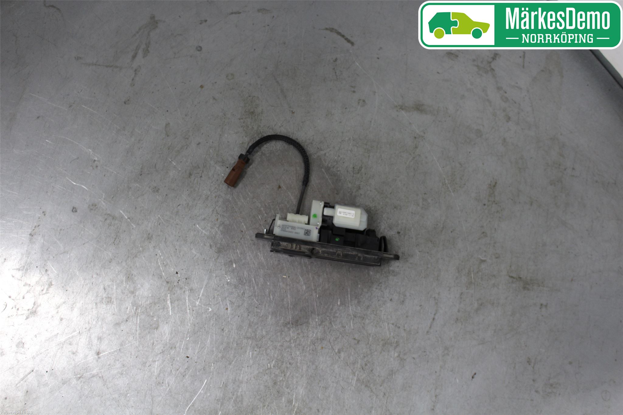 Mercedes-Benz MB E-KLASS (W213) 16-23 Bakluke Handtak Ytre