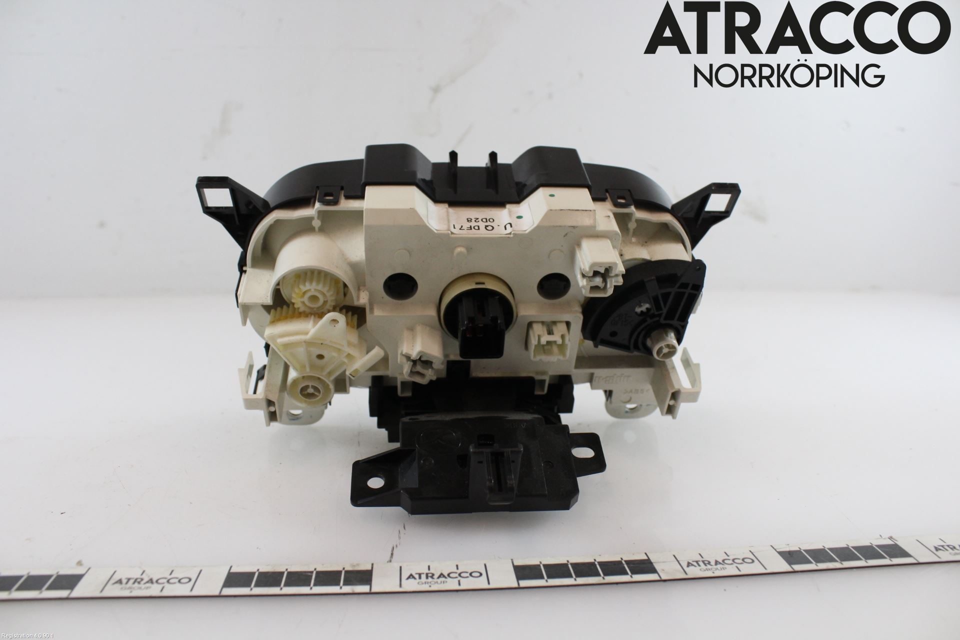Mazda 2 (DE) 08-15 Varmeapparat Panel(Regulering)