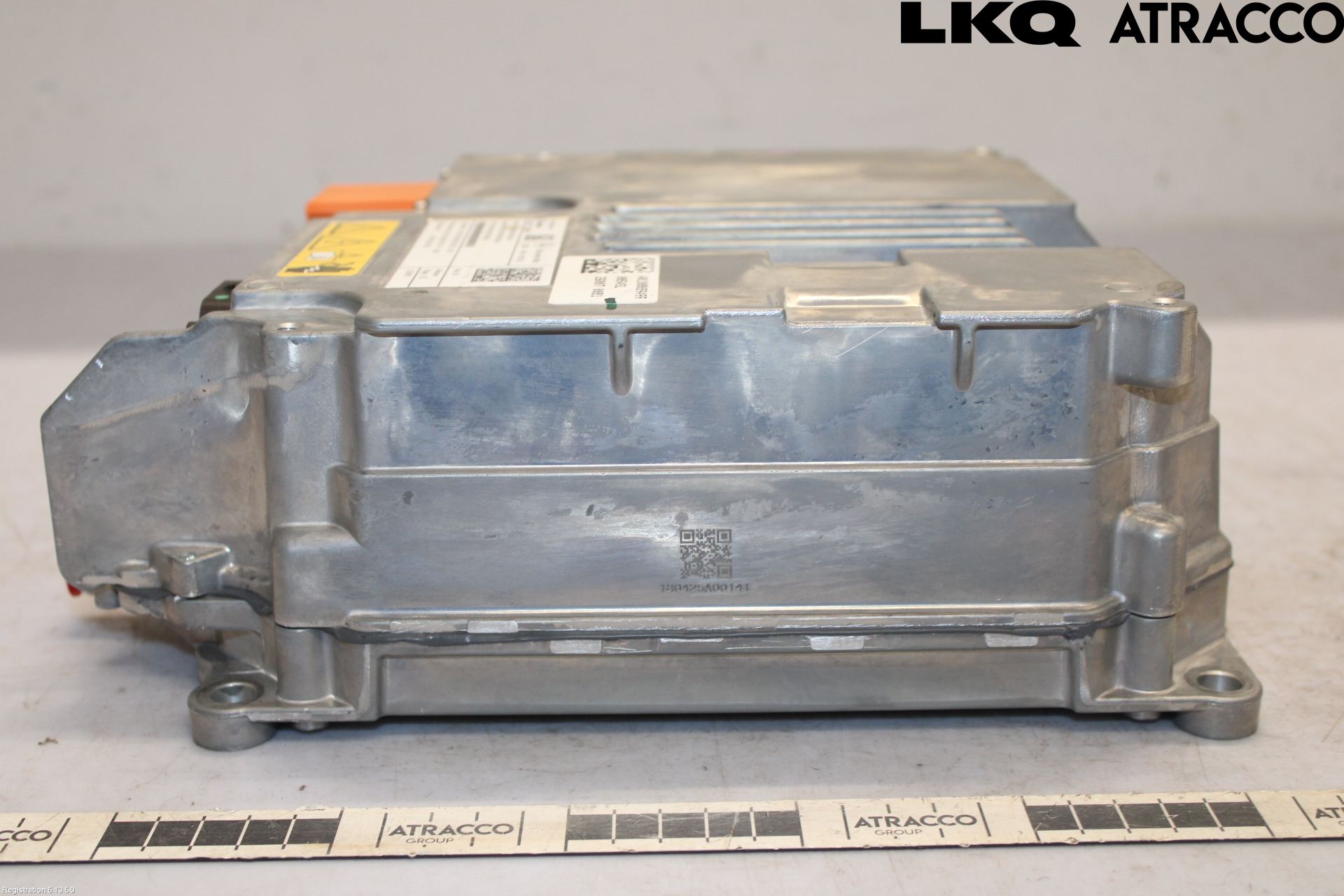 Mercedes-Benz MB EQA (H243) 21- Inverter 12-)220V