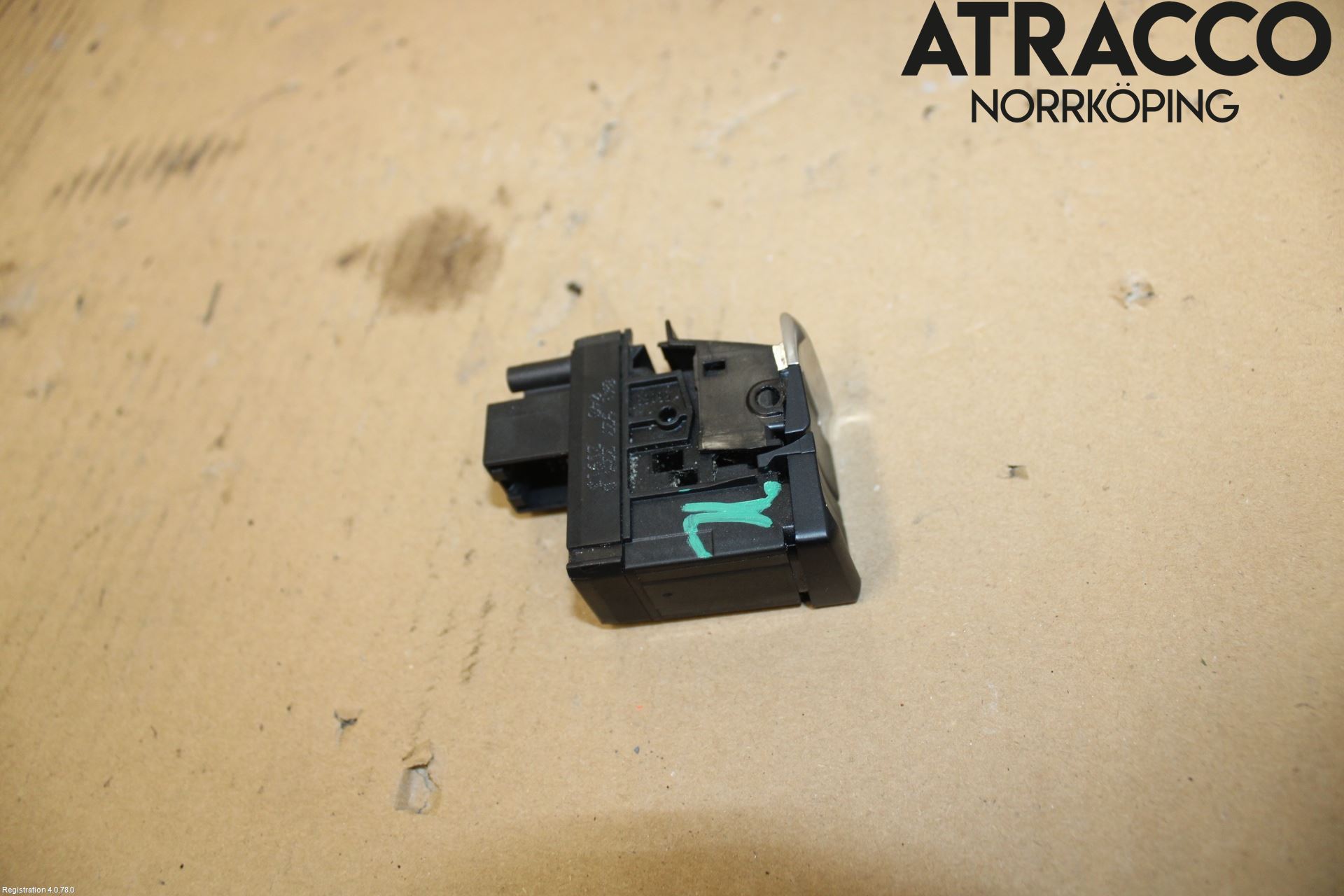 Audi A4 12-15 Bryter Parkeringsbrems