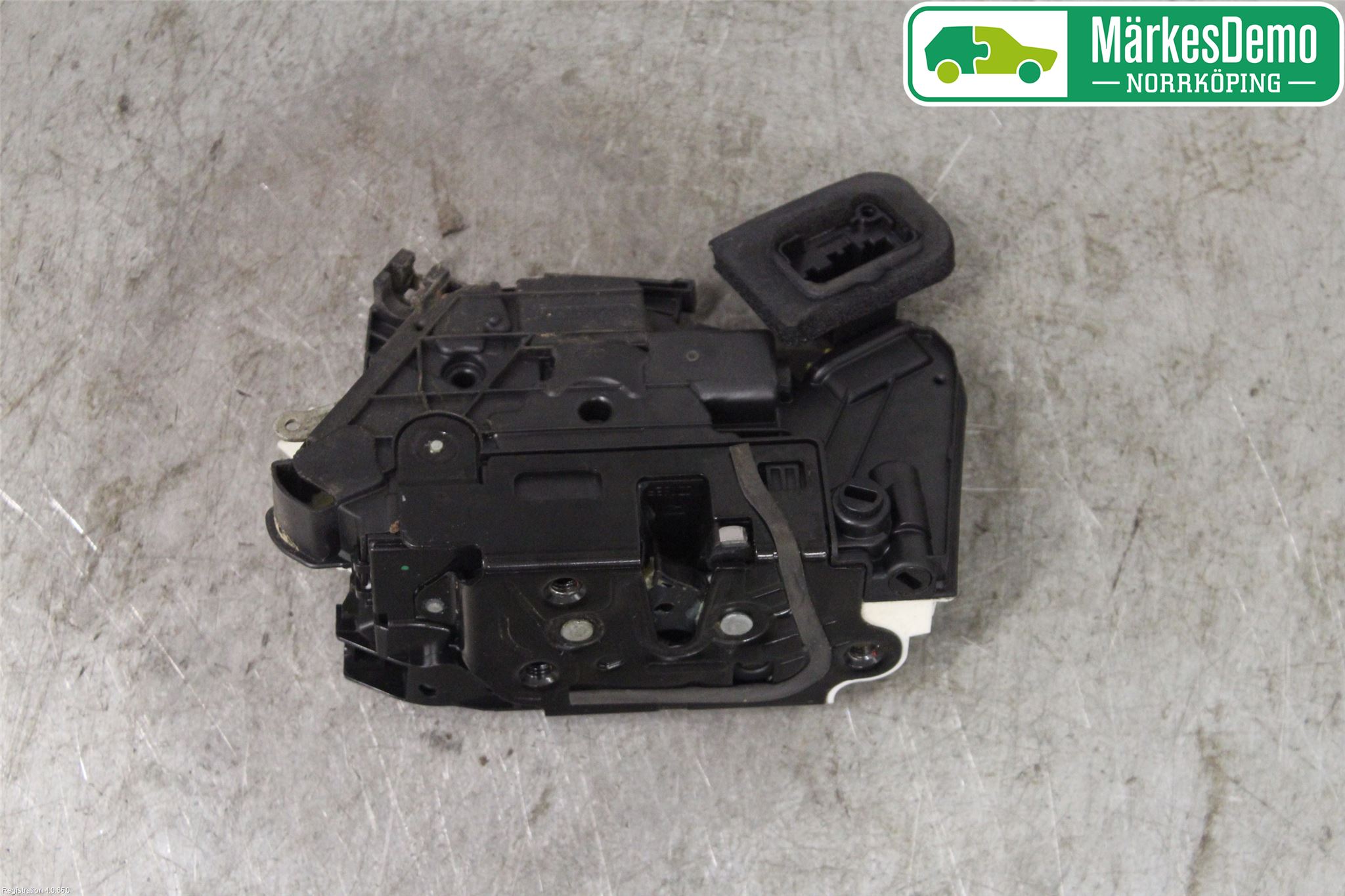 Volkswagen VW GOLF / E-GOLF VII 13-20 Dørlås - Låsekasse