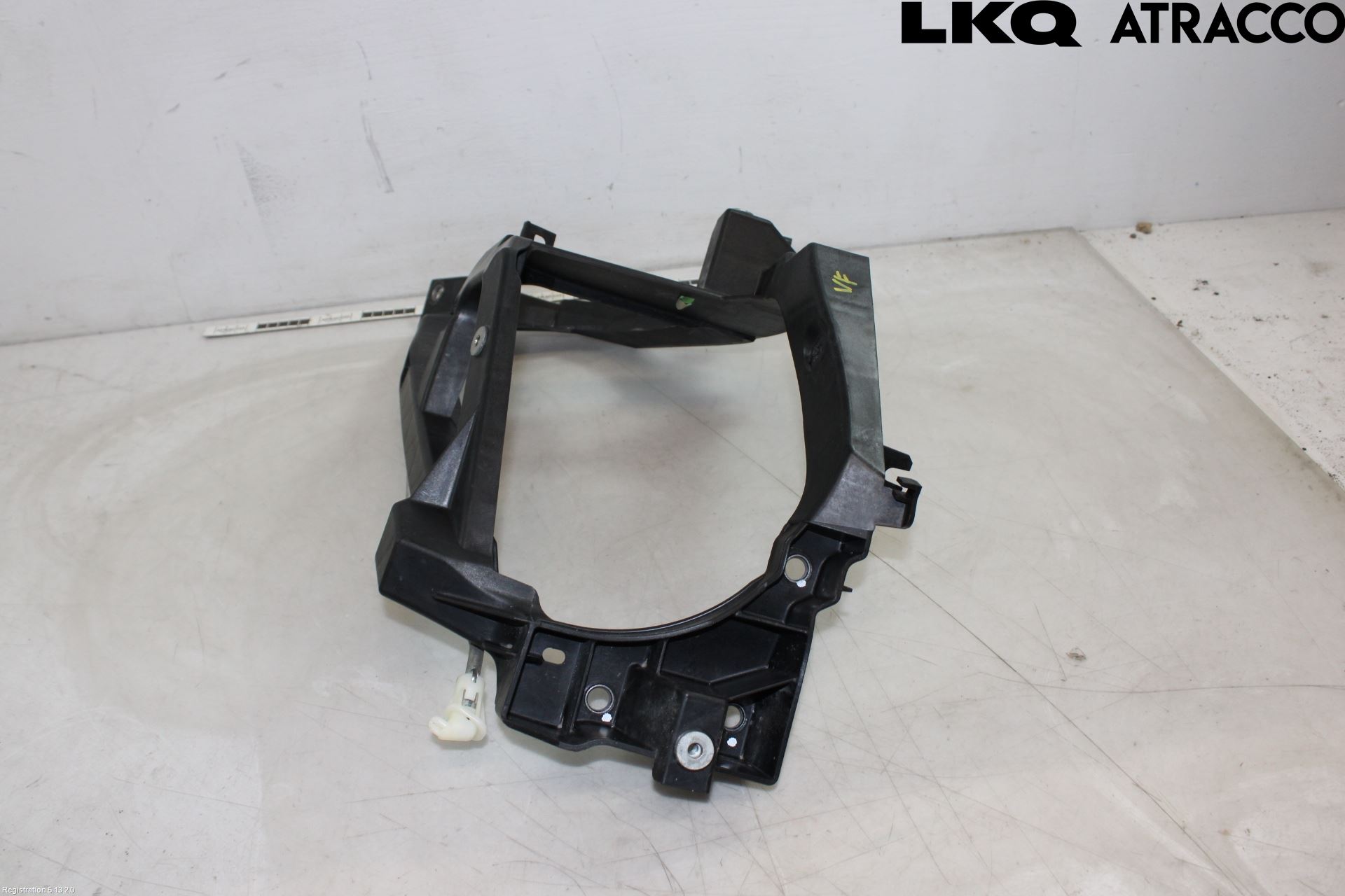 Mitsubishi COLT 09-13 Frontlykt Holder-Feste