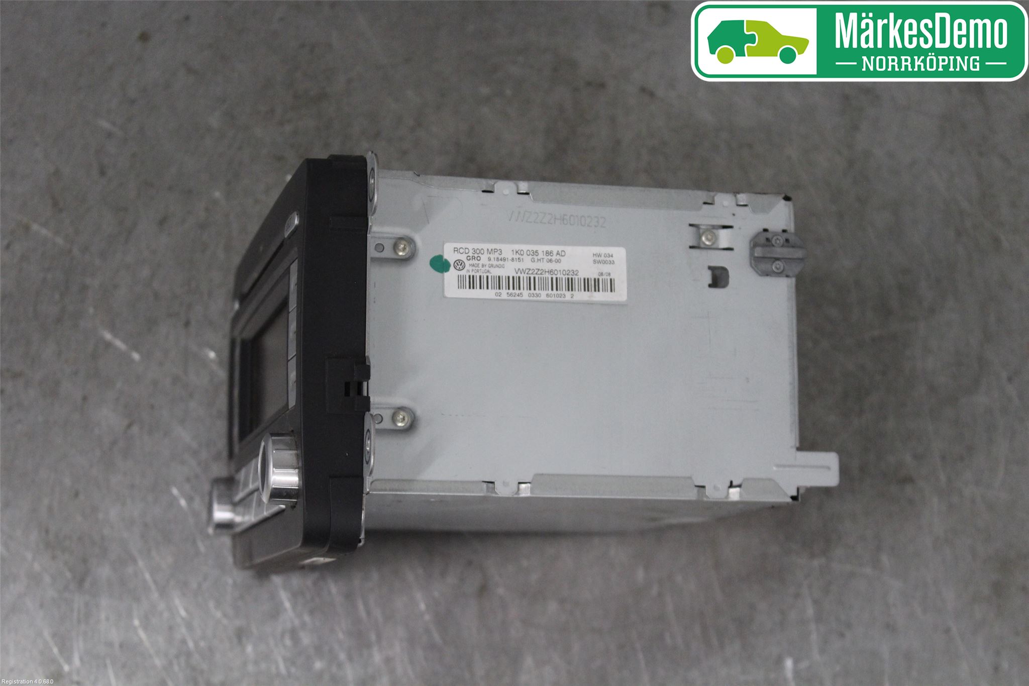 Volkswagen VW CADDY      04-10 Stereo Radio Med Cd