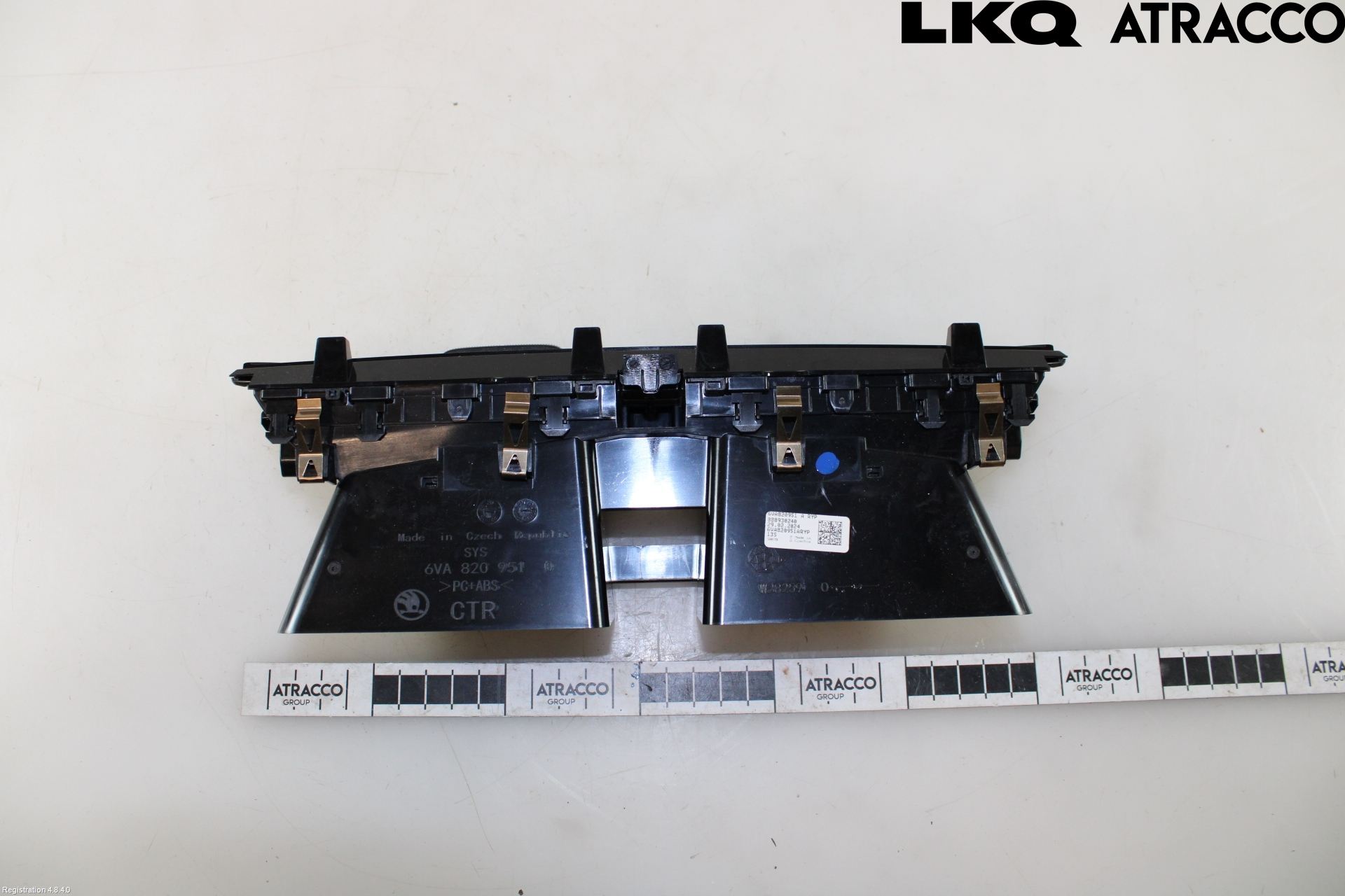 Skoda FABIA 22- Dashbord Kanal - Dyse