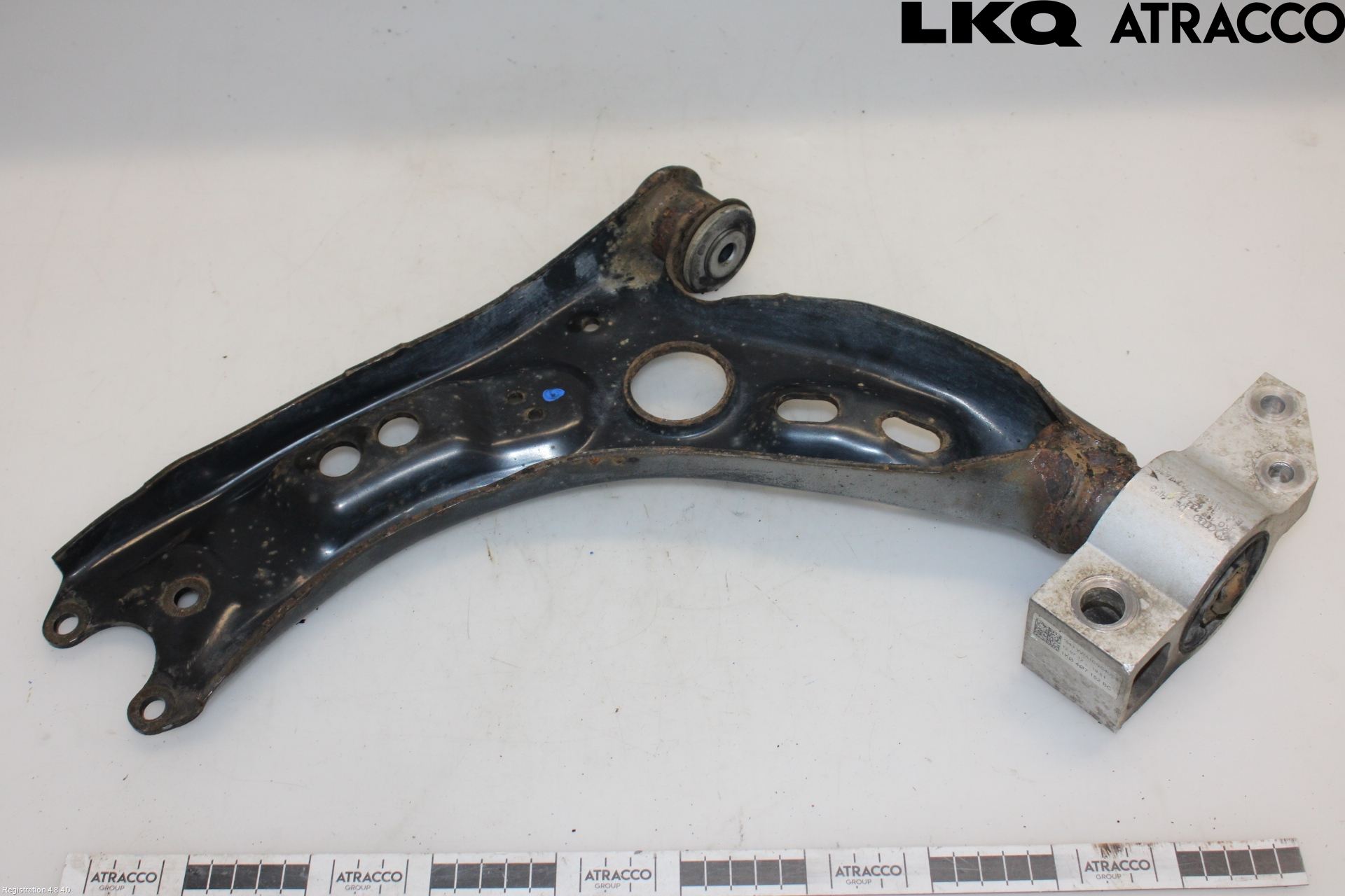 Skoda OCTAVIA (1Z) 05-13 Bærearm Foran Høyre Nedre