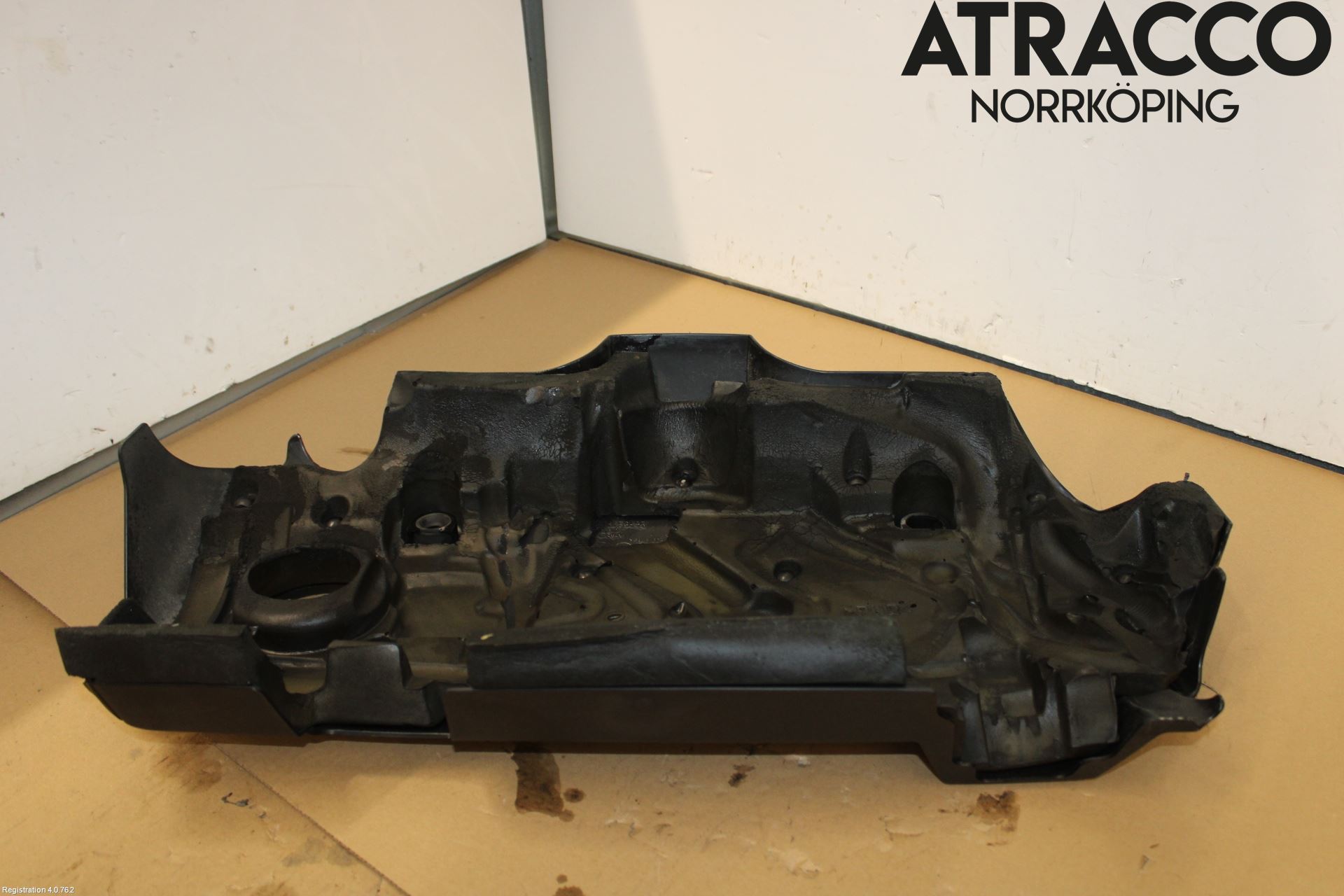 Volvo V70 00-04 Motor Deksel Over Motor