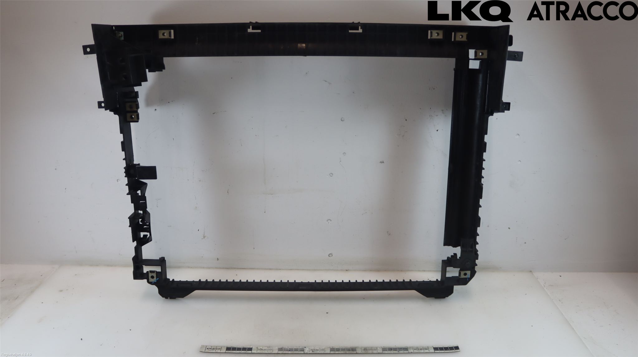 Jaguar F-PACE Radiator Feste - Ramme - Bjelk