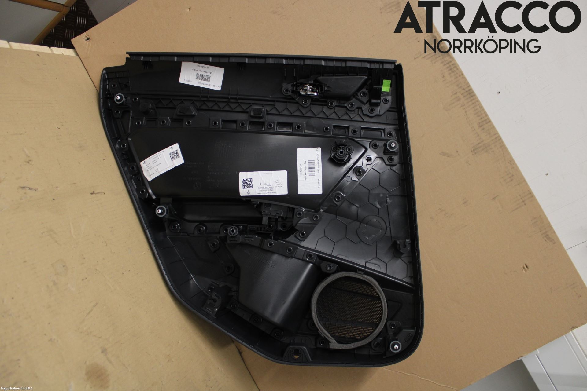 Volkswagen VW POLO VI 18->> Innr Dørtrekk Høyre