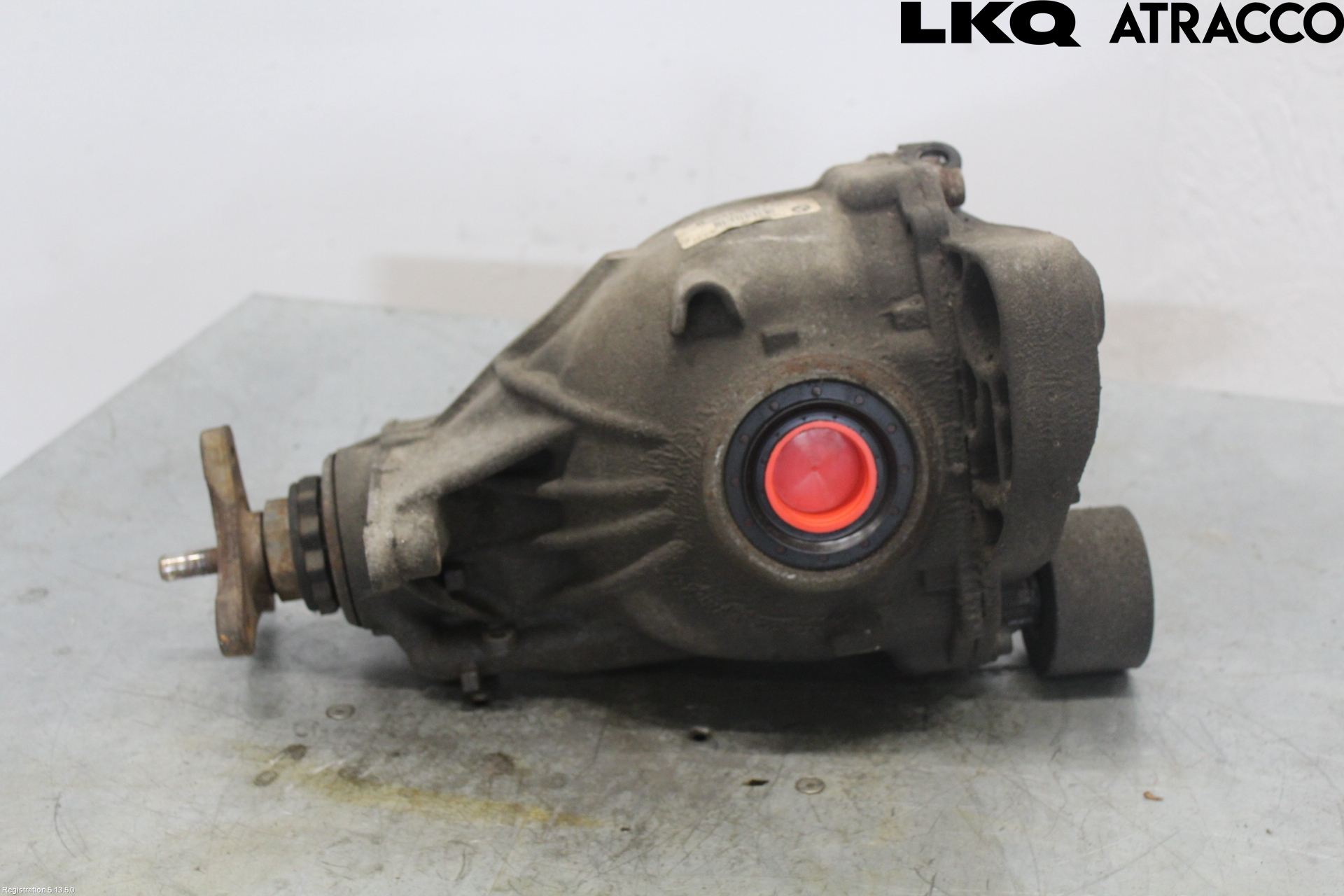 BMW 5 F10/F11/F18 09-17 Bakaksel Kardang Bak -Diff