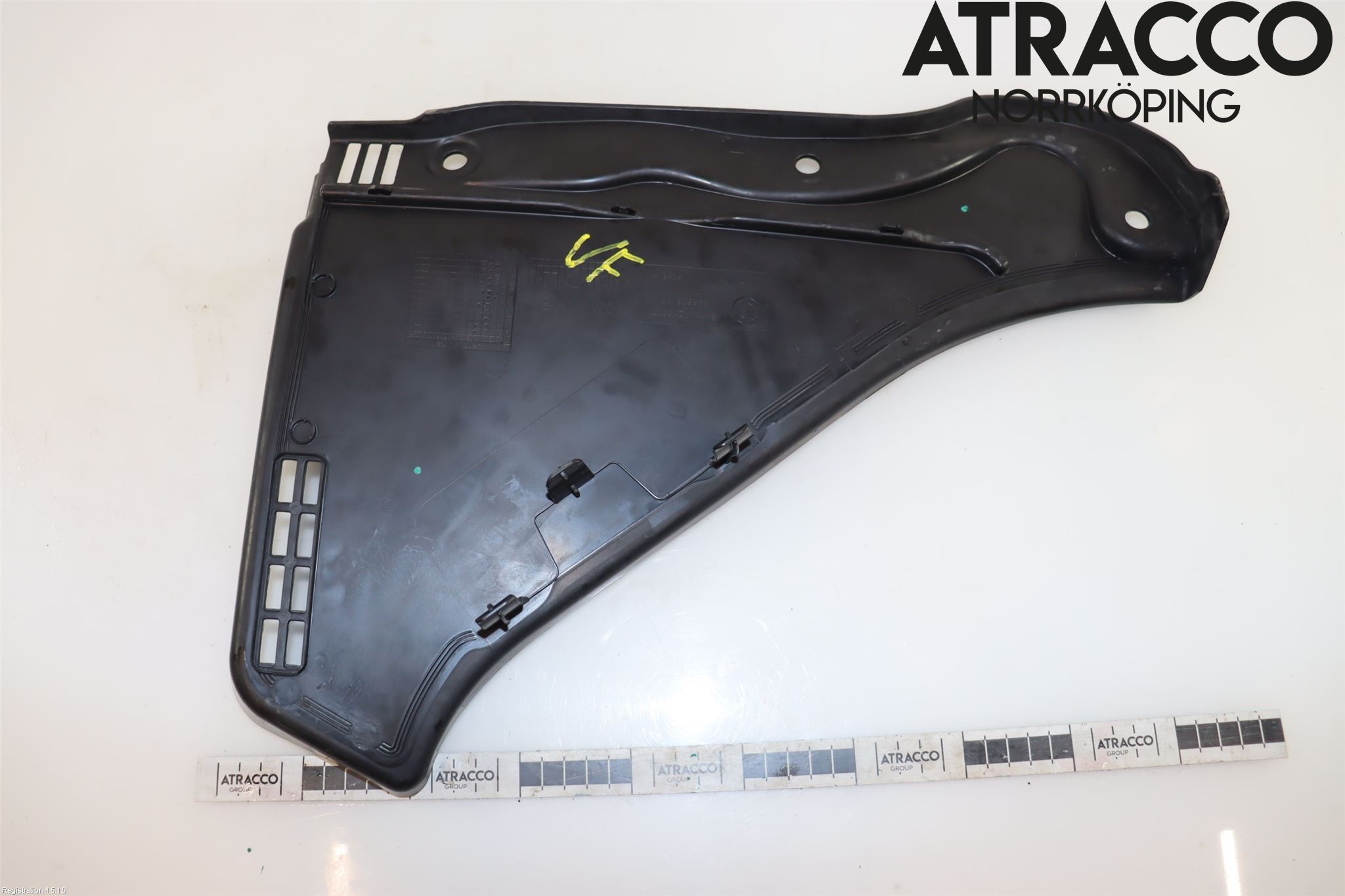BMW 5 F10/F11/F18 09-17 Visker Deksel-Grill-Under Frr