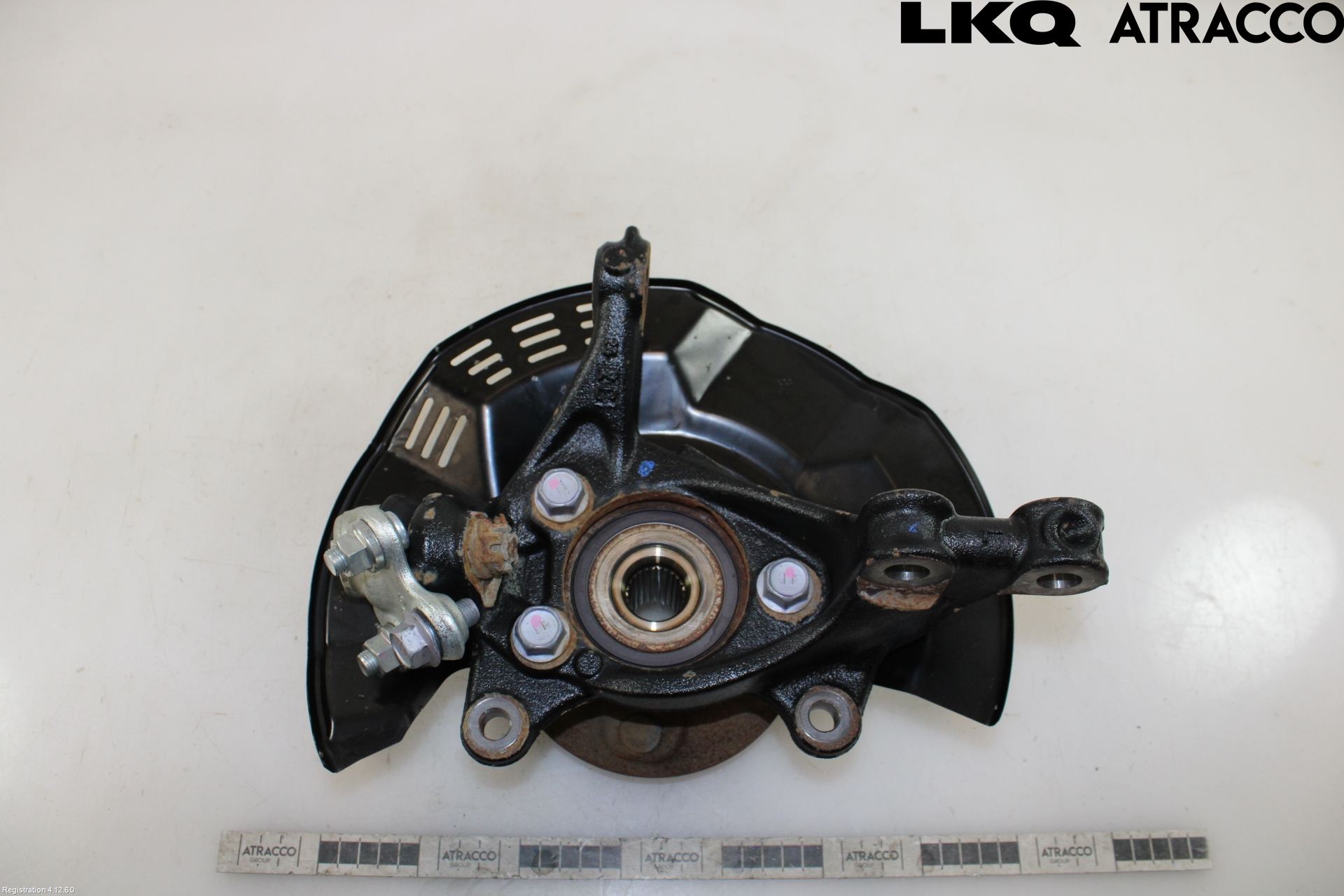 Toyota YARIS CROSS XP21 21- Spindel Vf