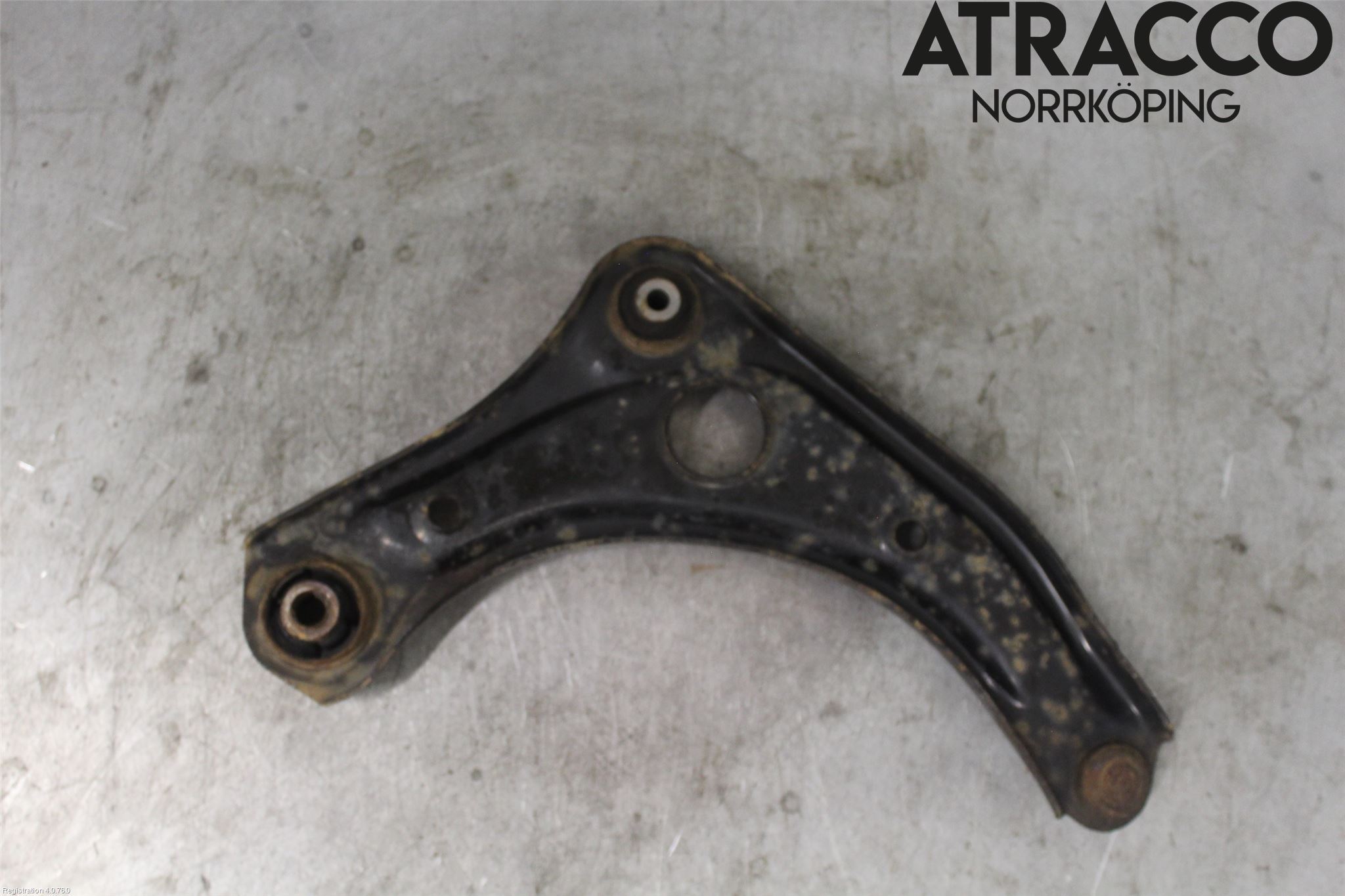 Nissan MICRA 11-16 Bærearm Foran Venstre Nedre