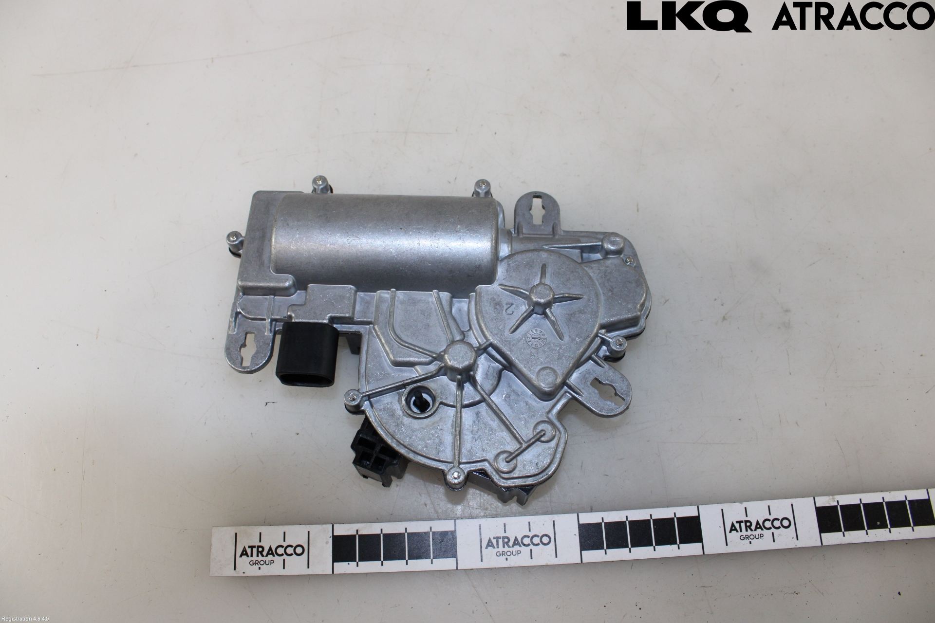 Volkswagen VW PASSAT 15-19 Baklukeåpner Automatisk