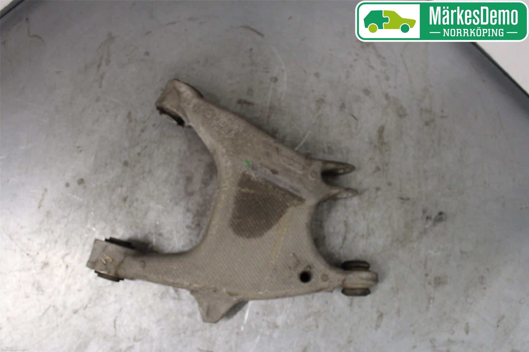 BMW 5 F10/F11/F18 09-17 Bærearm Bak Venstre
