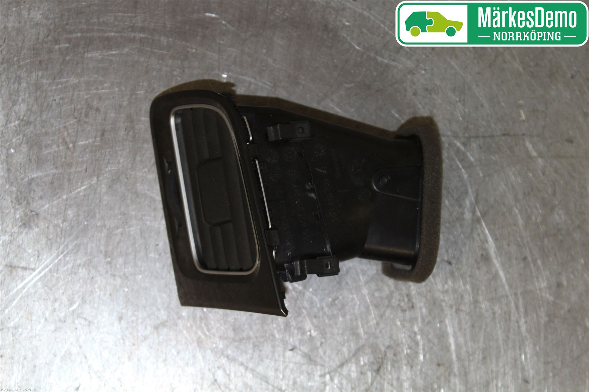 Volkswagen VW GOLF / E-GOLF VII 13-20 Dashbord Kanal - Dyse