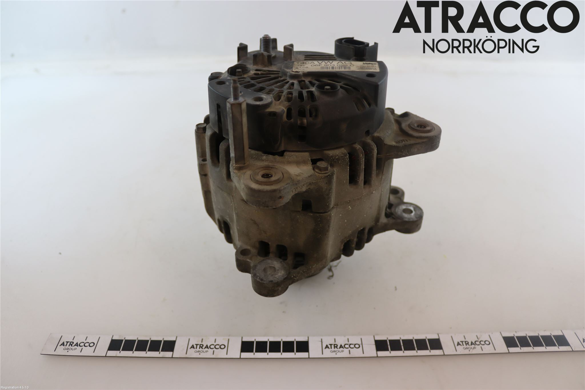 Volkswagen VW CADDY      04-10 Dynamo