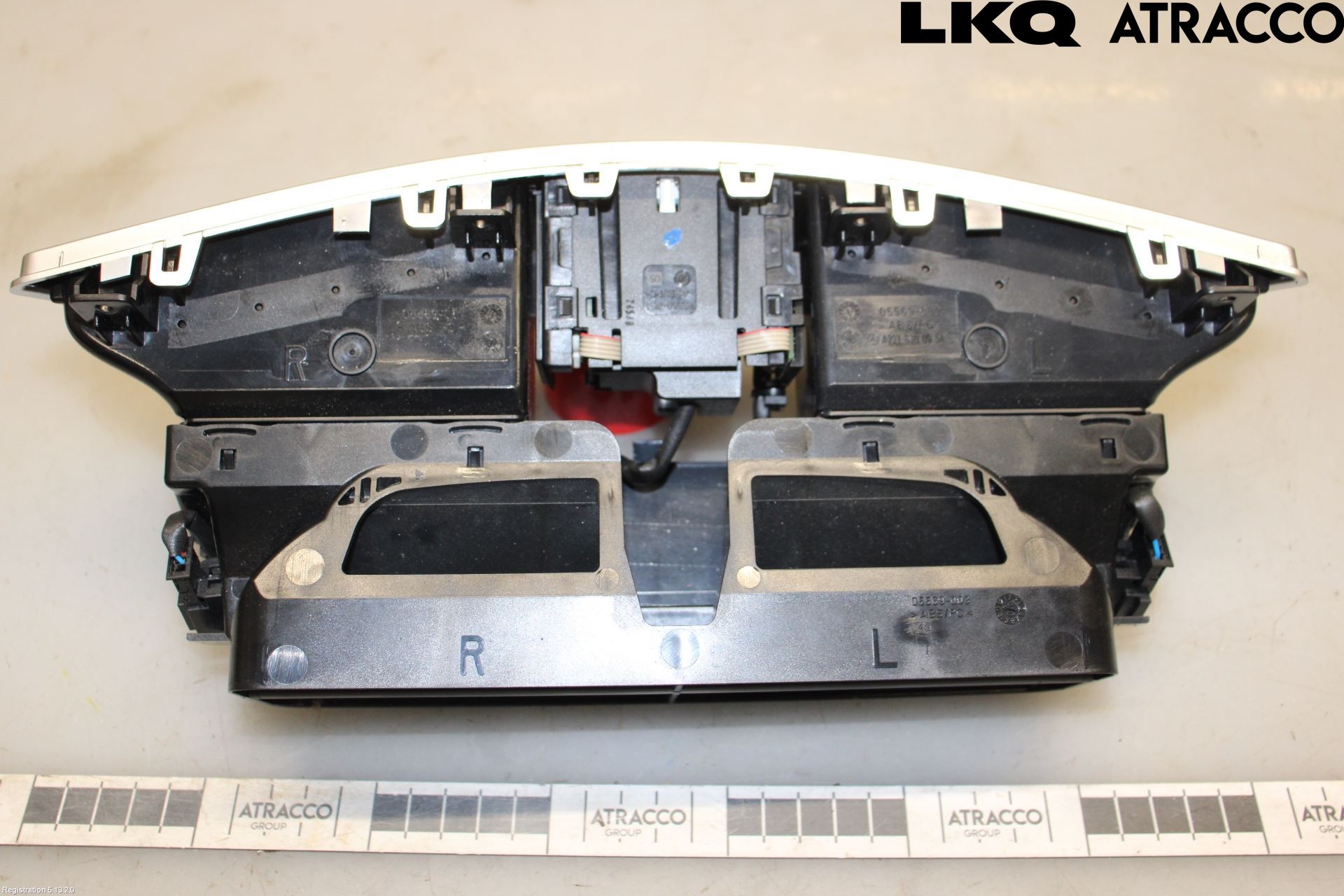 Mercedes-Benz MB S-KLASS (W221) 05-13 Dashbord Kanal - Dyse