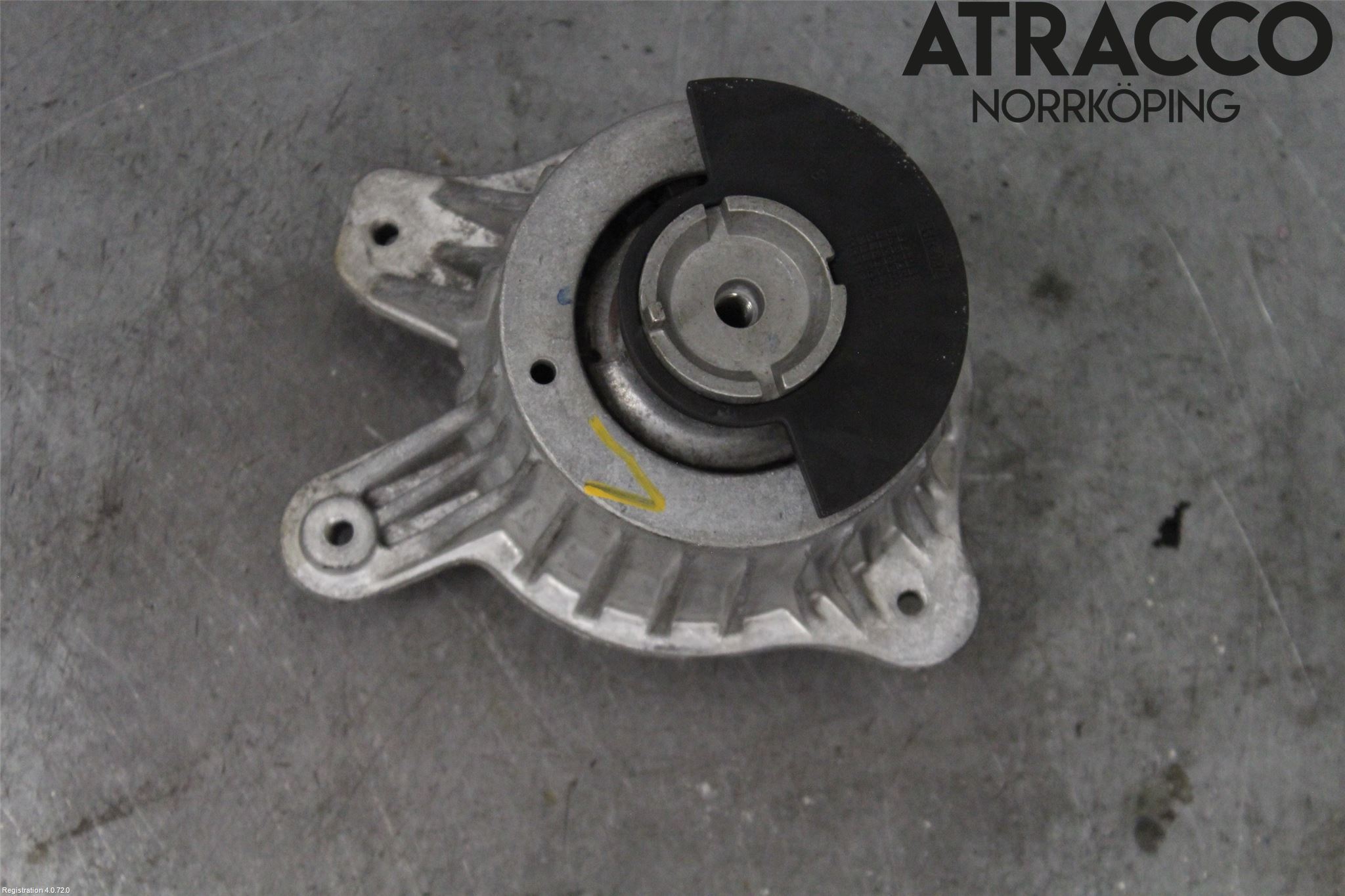 Mercedes-Benz MB C-KLASS (W205) 14-21 Motor Feste Gummi