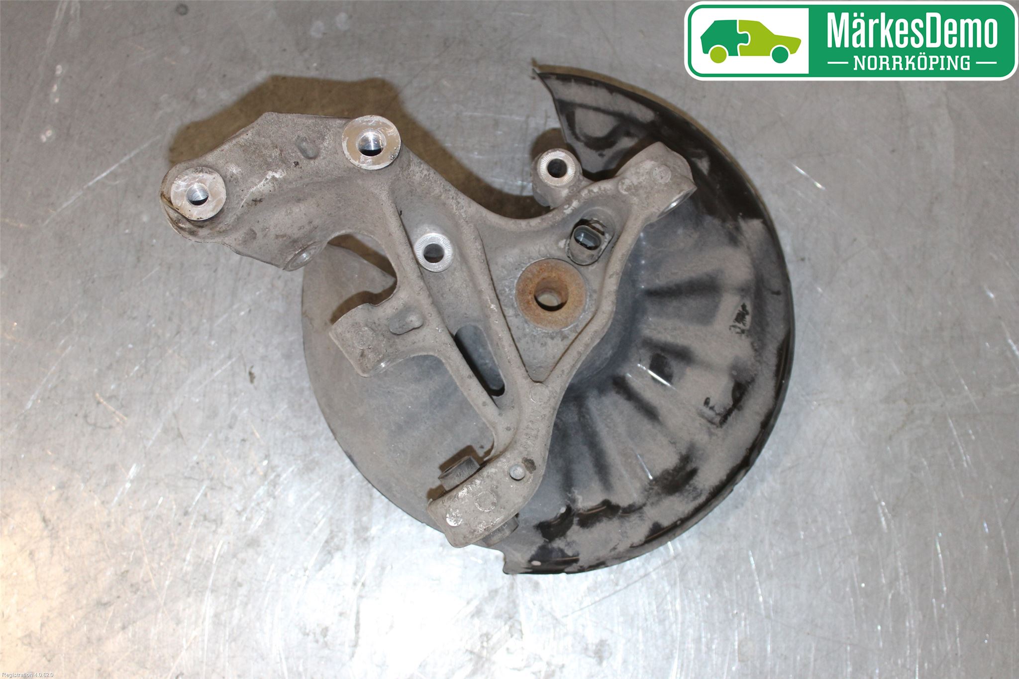 Volkswagen VW PASSAT 15-19 Spindel Hb