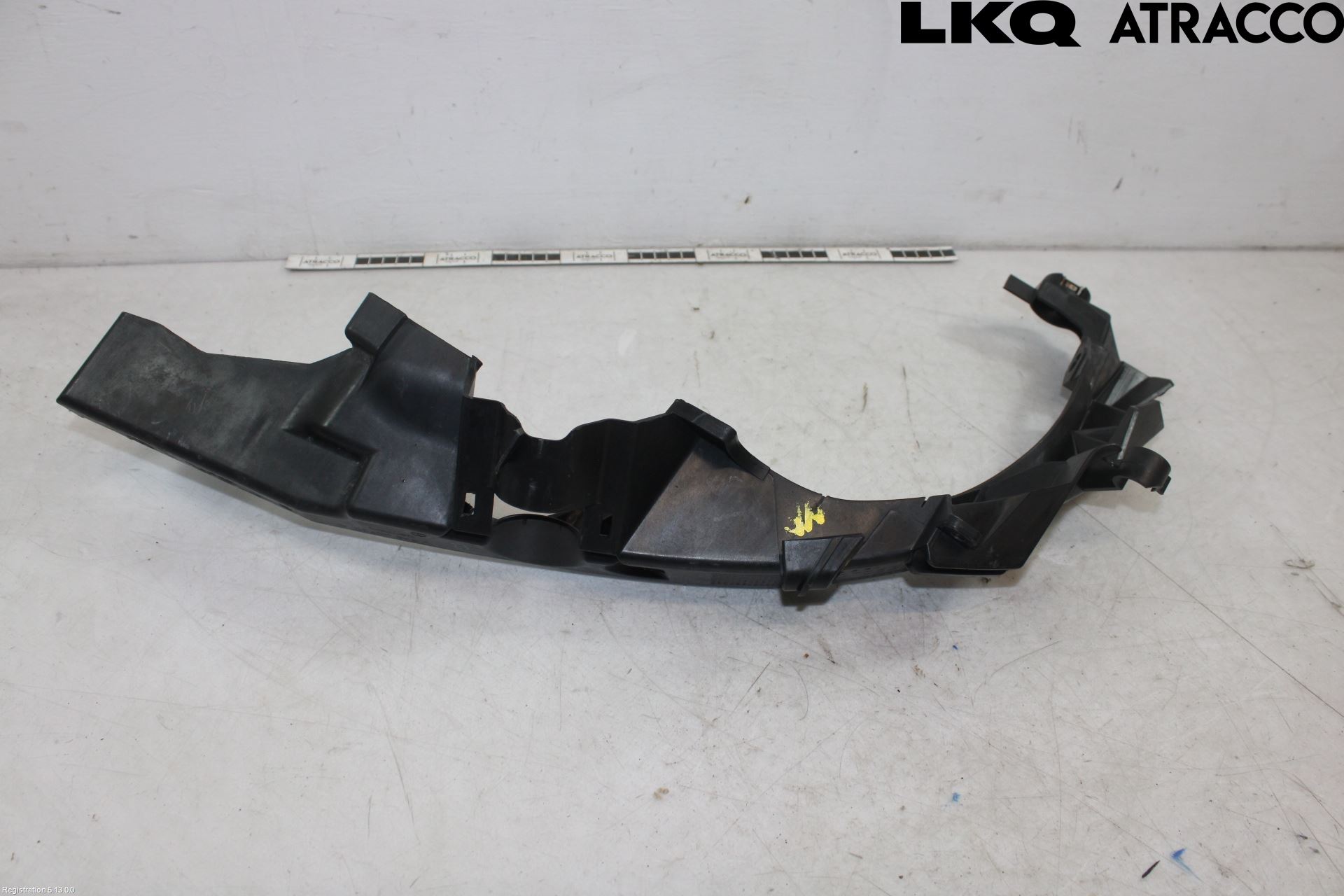 BMW 3 E90/91 SED/TOU 05-12 Frontlykt Holder-Feste