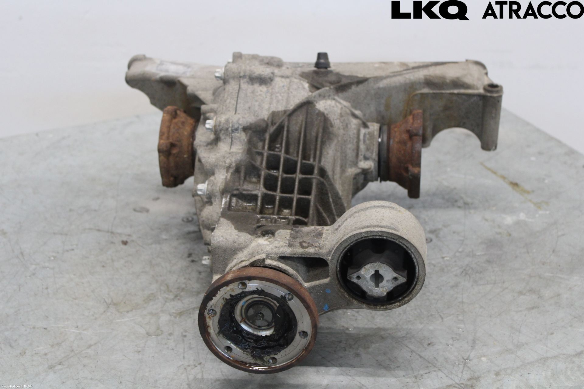 Audi A4/S4 B9 16-19 Bakaksel Kardang Bak -Diff