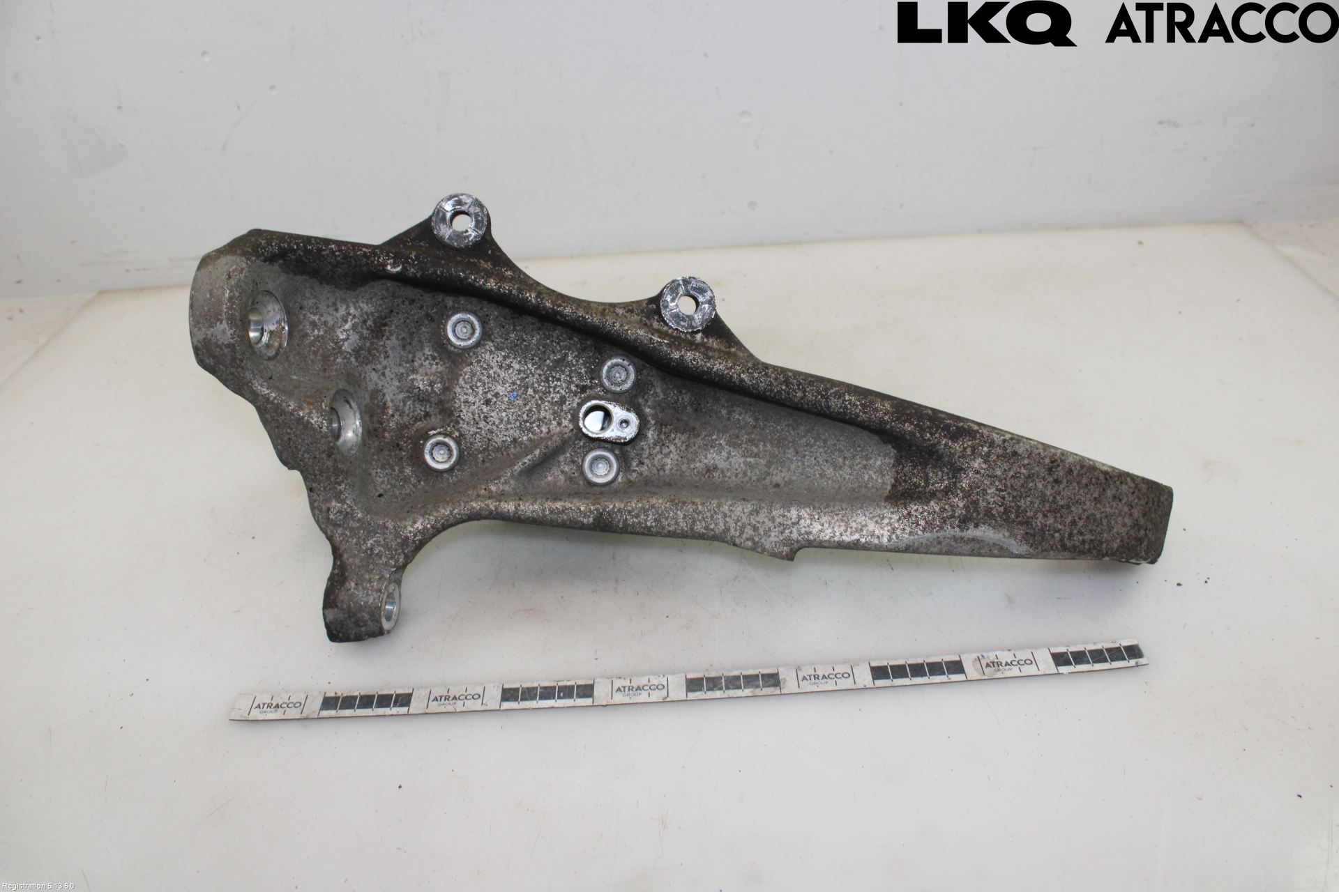 BMW 5 F10/F11/F18 09-17 Spindel Vf