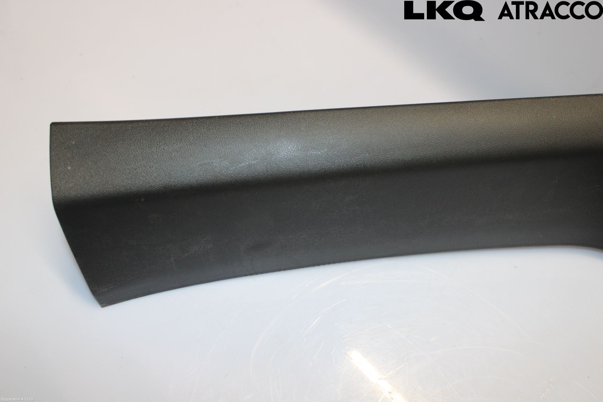 Tesla MODEL Y 21- Innr Bakluketrekk
