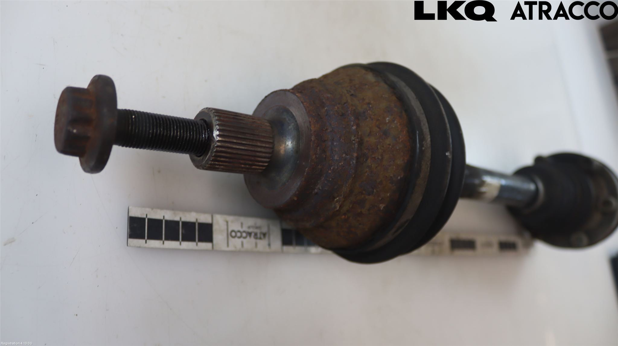 Volkswagen VW PASSAT 05-11 Drivaksel Foran Kompl Venstre