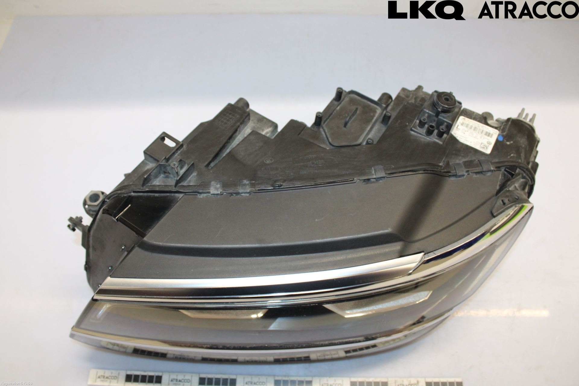 Volkswagen VW TIGUAN 16-24 Frontlykt Venstre