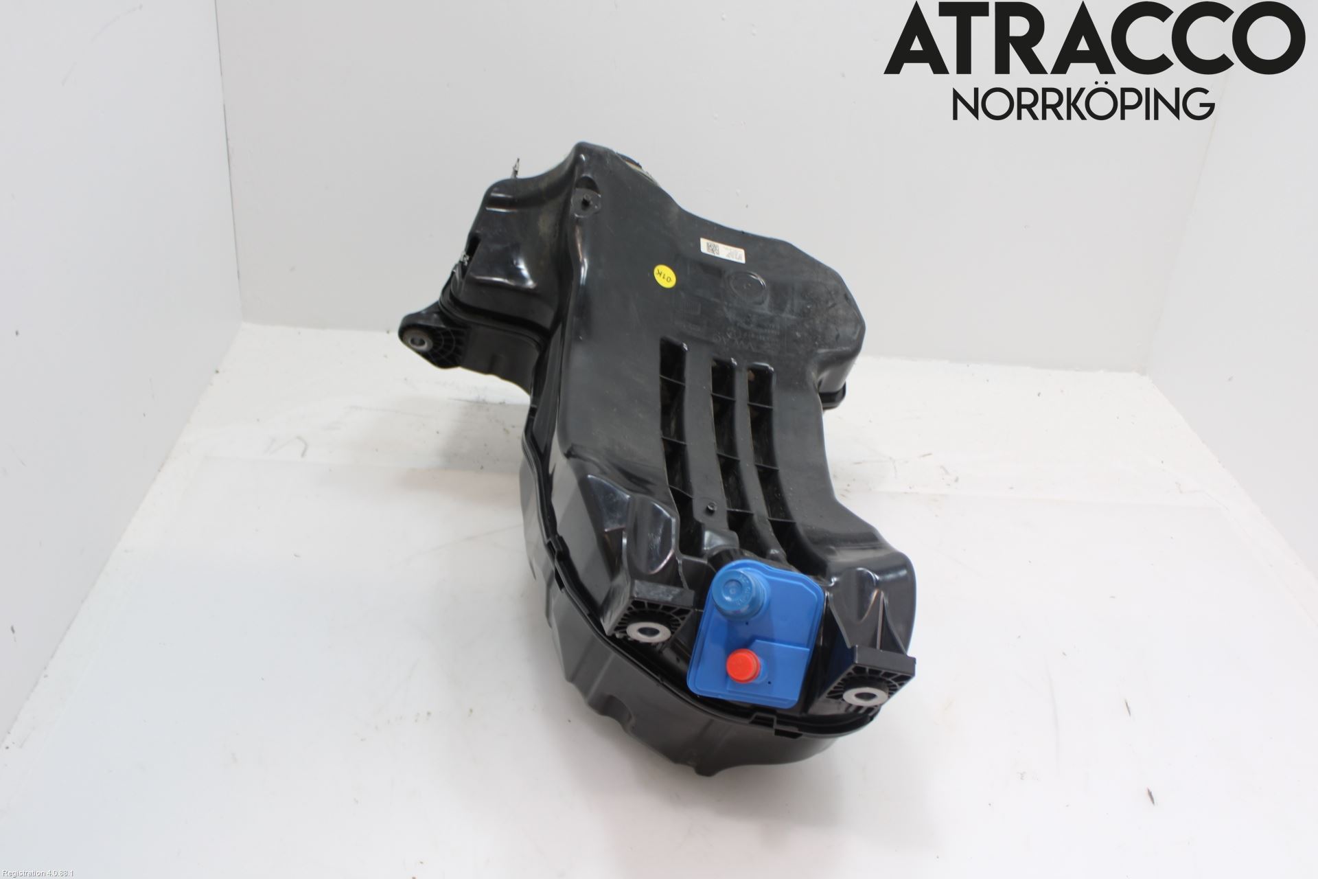Volkswagen VW TOUAREG CR 18- Adblue Tank